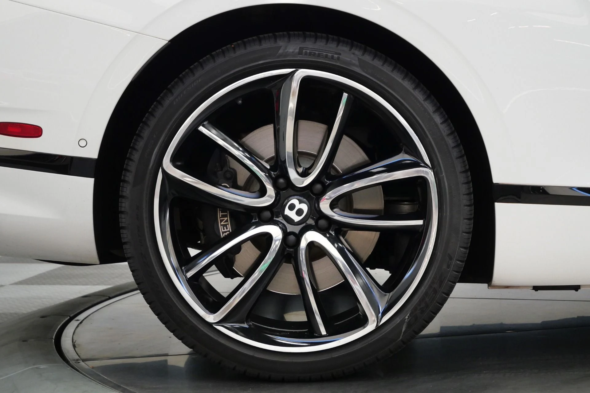 mph035_171626350_Used_2022_Bentley_Continental_GTC_V8_Mulliner_Specification_Front_Seat_Comfort_Specification_1775574655_d336726738