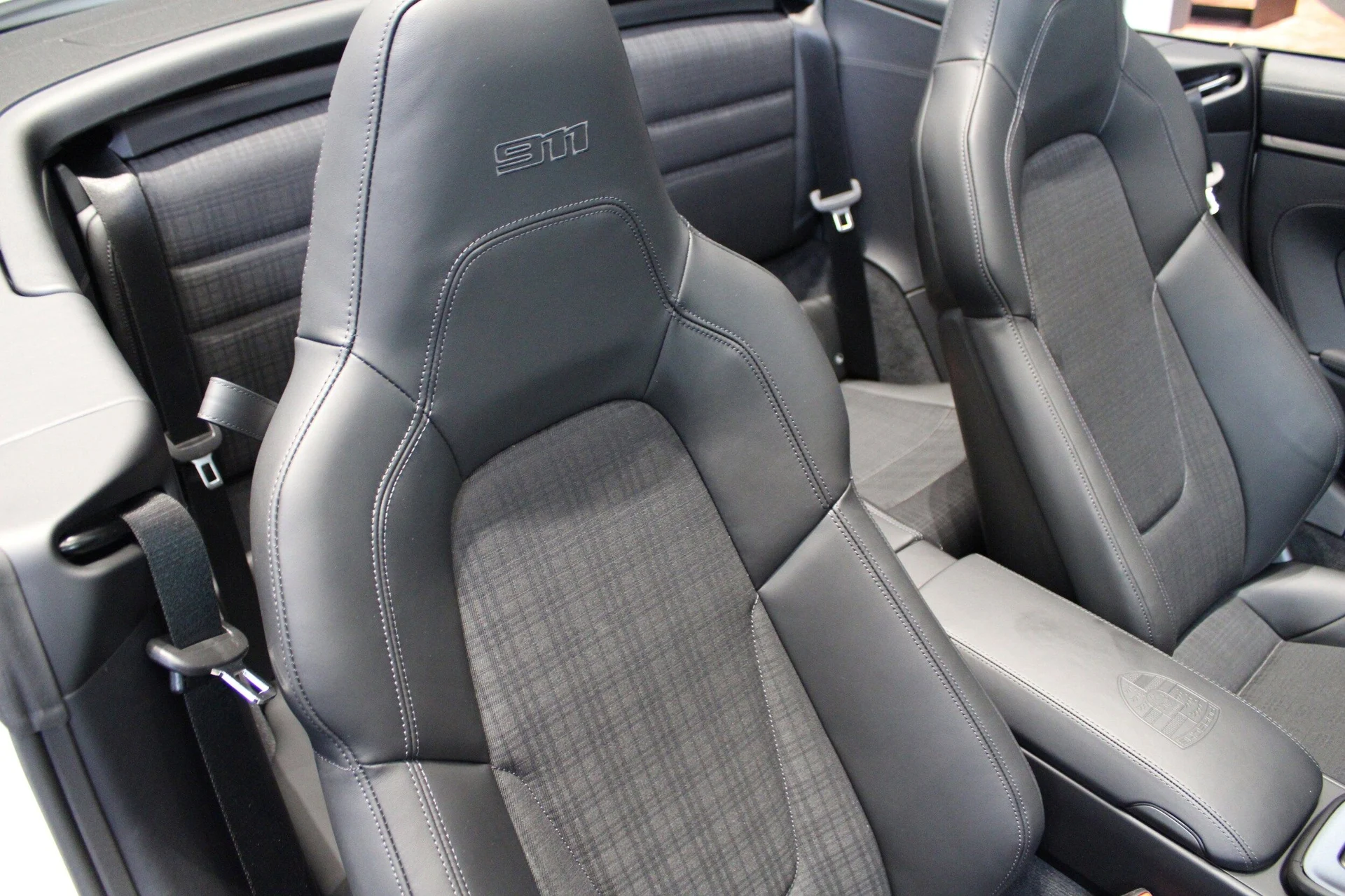 mph035_1718225380_16e3e3745ae456393aef780ca22d5523x_bd9d8d909c