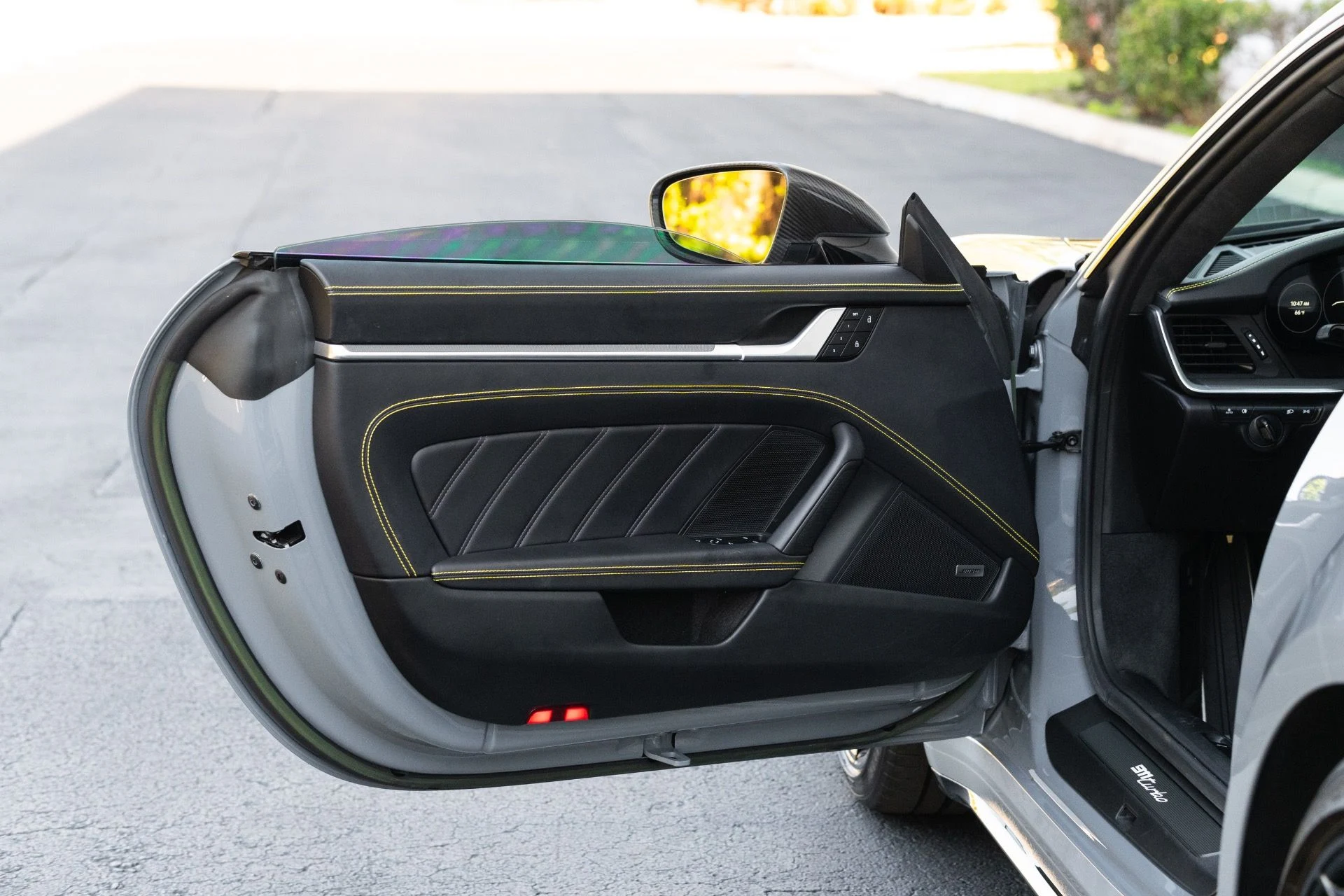 mph035_1734132215_Used_2023_Porsche_911_Turbo_1772073692_f548901e7c