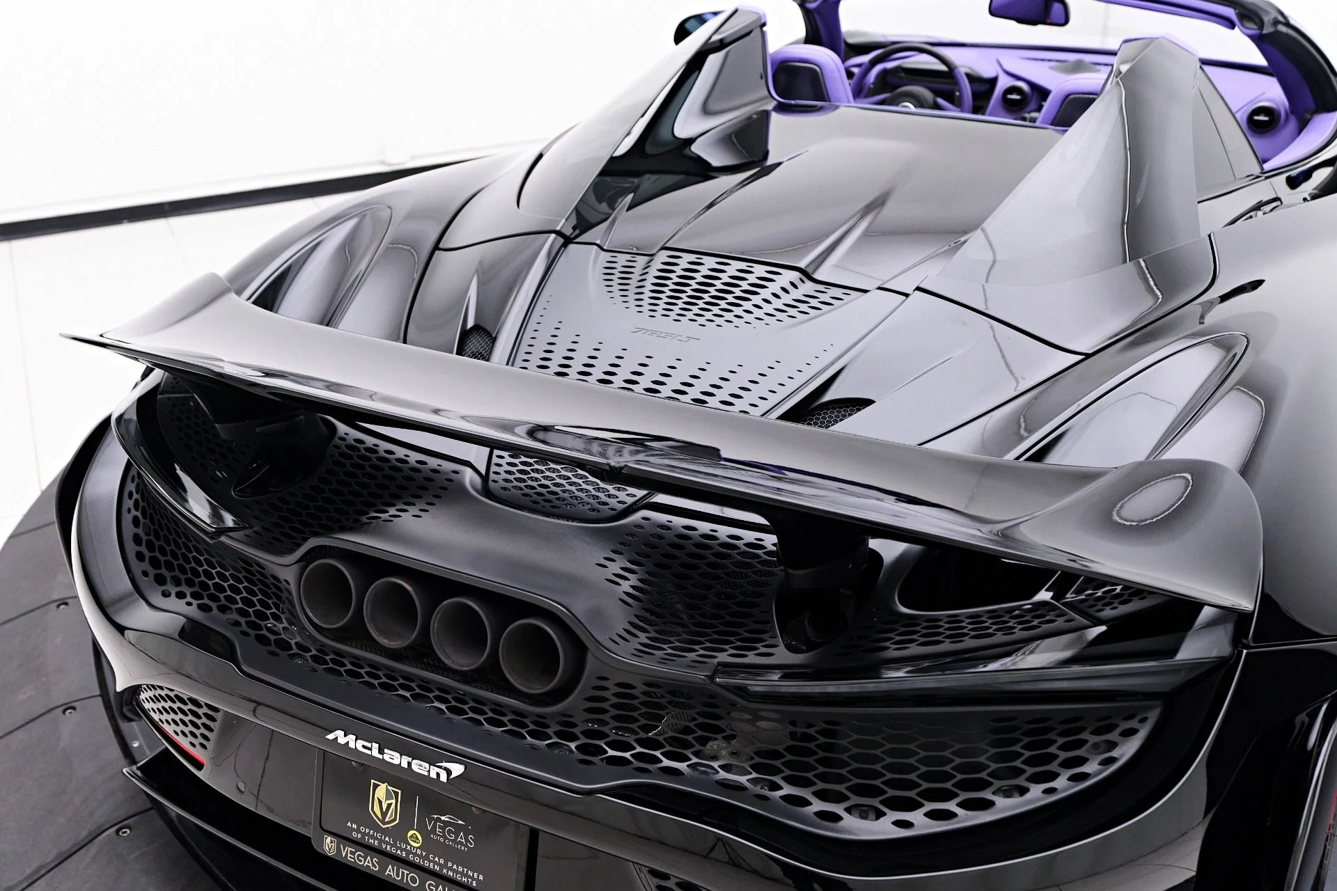 mph035_1757863210_Used_2022_Mc_Laren_765_LT_Base_1753480618_8e79ba8680