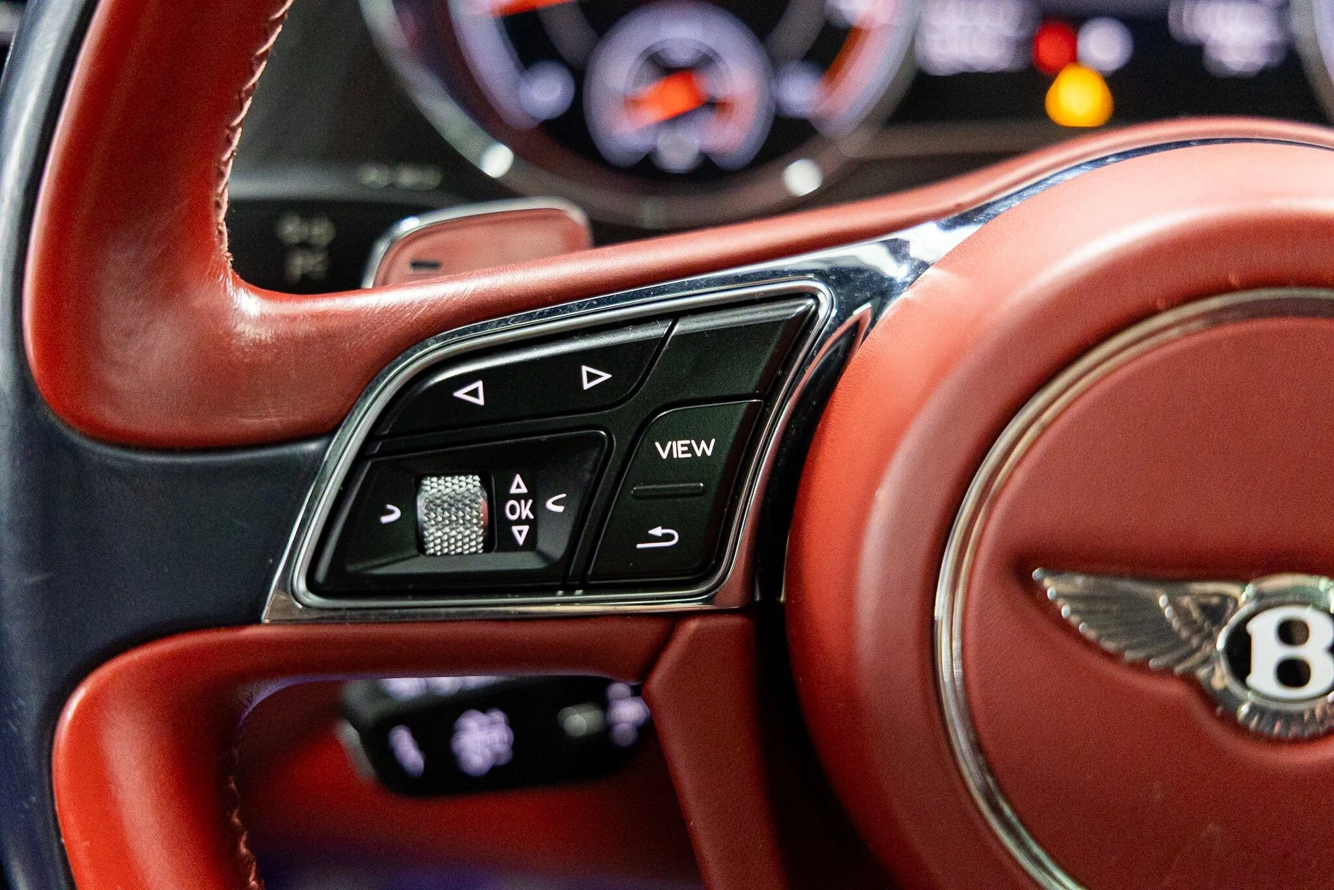 mph035_176428643_ee5a8384942746419b449f158506cab8x_c43870a99f