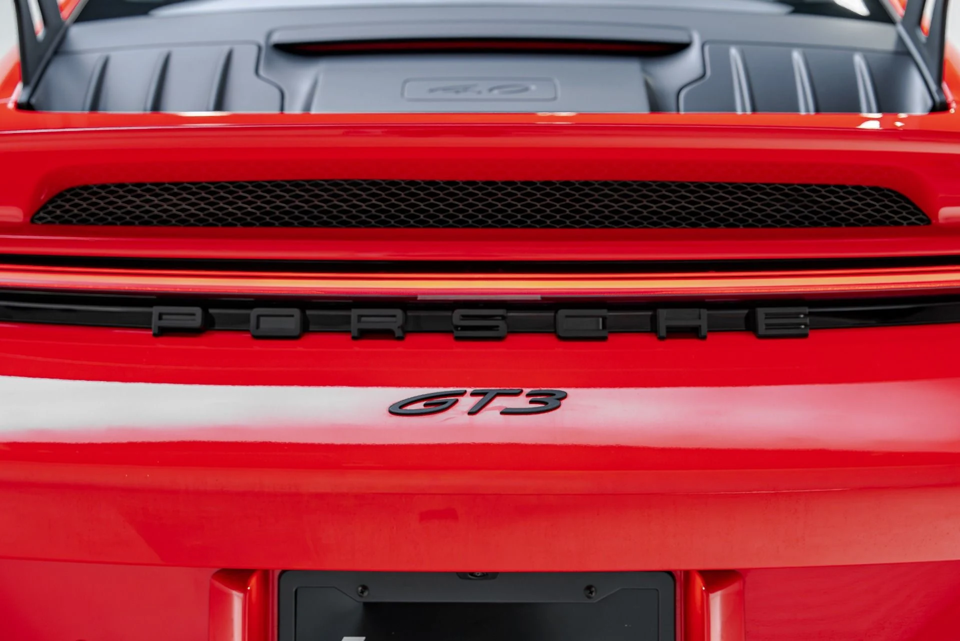 mph035_1769889325_Used_2024_Porsche_911_GT_3_1787768220_559fc7e510