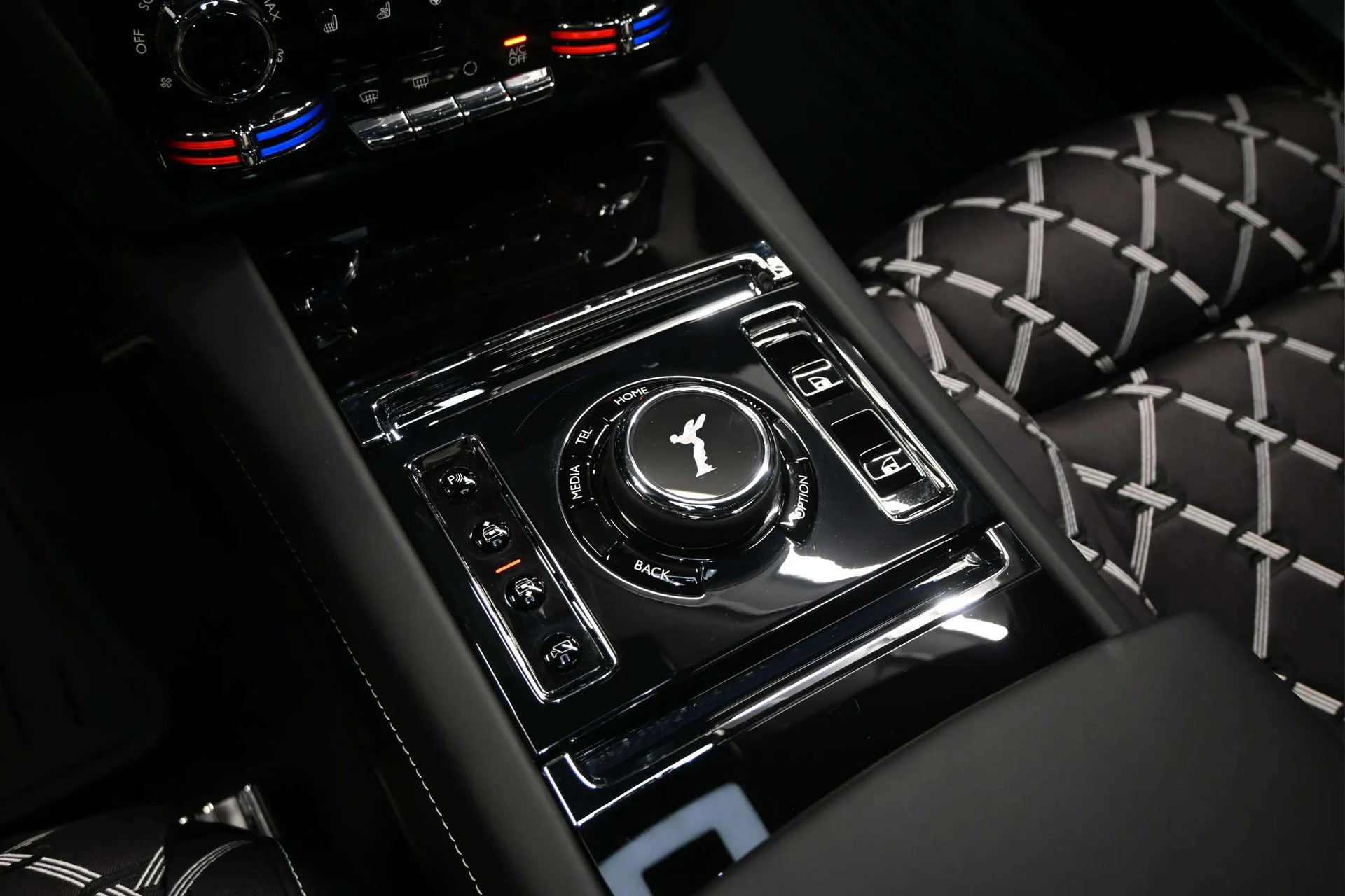 mph035_1776240299_00c008d9_9537_474f_9f4d_b1e2cc1c0754_202520_Rolls_Royce20_Ghost20282501629_35_de74875b44