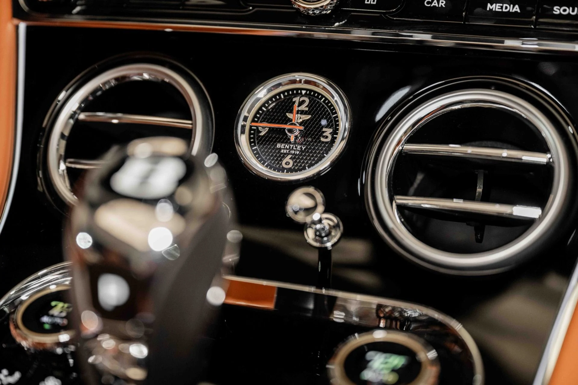 mph035_1778422913_Used_2024_Bentley_Continental_GTC_Edition_8_1725205146_7407032cac