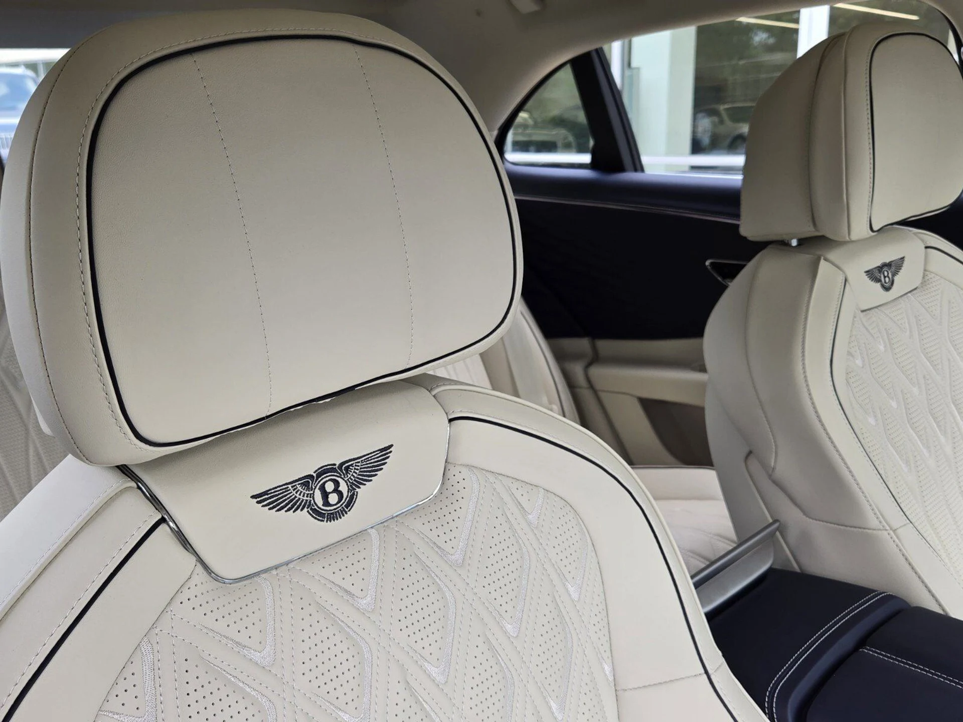 mph035_1796025567_6f92ac10dfb615587158740104d23483x_2b8e7bc36f