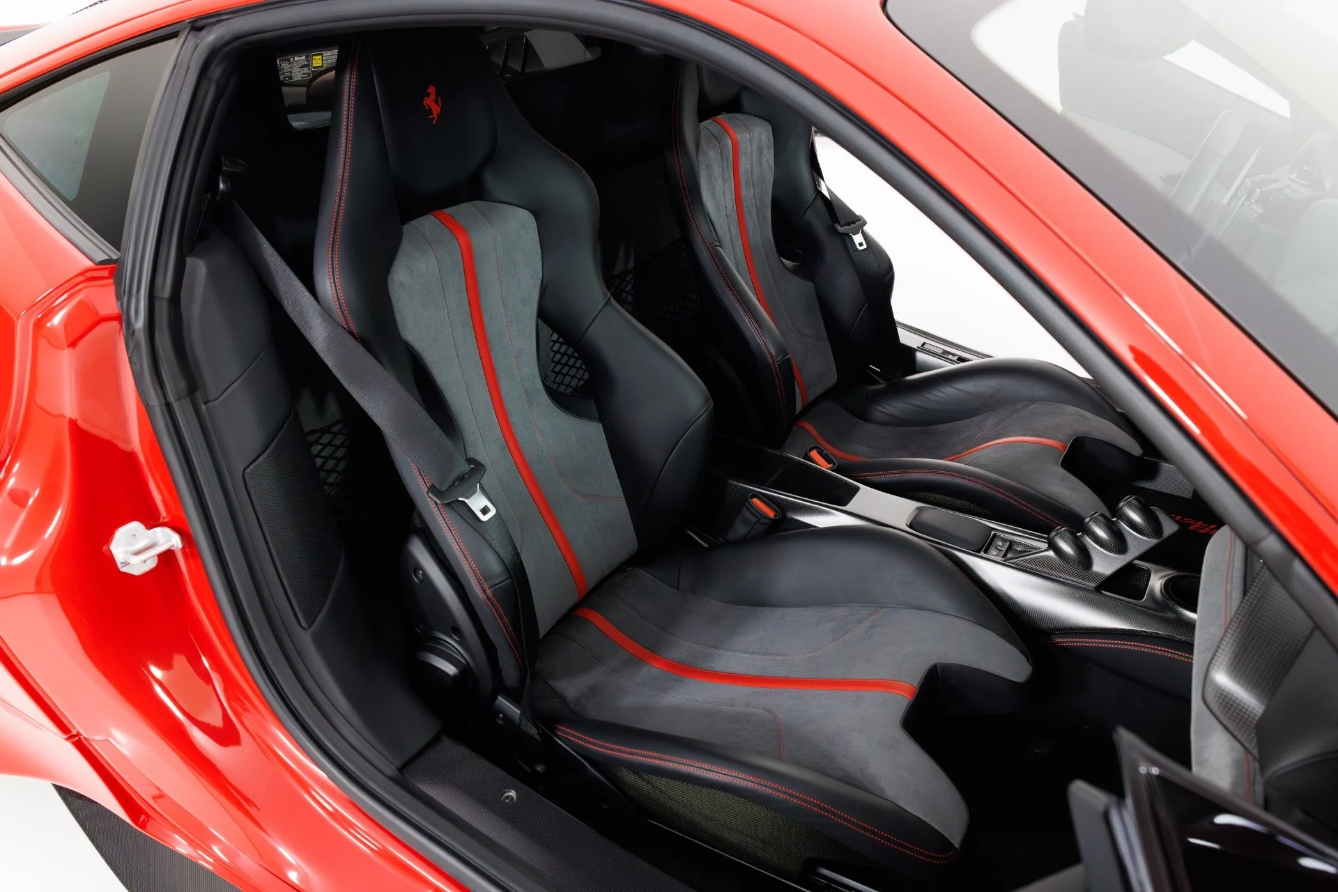 mph035_1798199464_Used_2019_Ferrari_488_Pista_1772733819_816b165d83