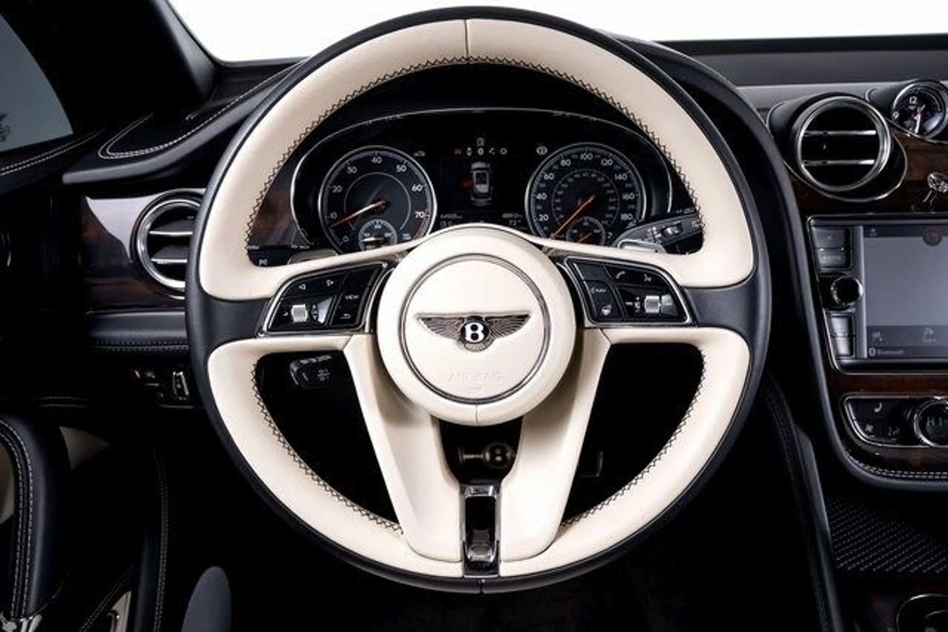 mph035_1802032594_7bd98f91c182db2b7f99fe210e84d37fx_2f61bbd554