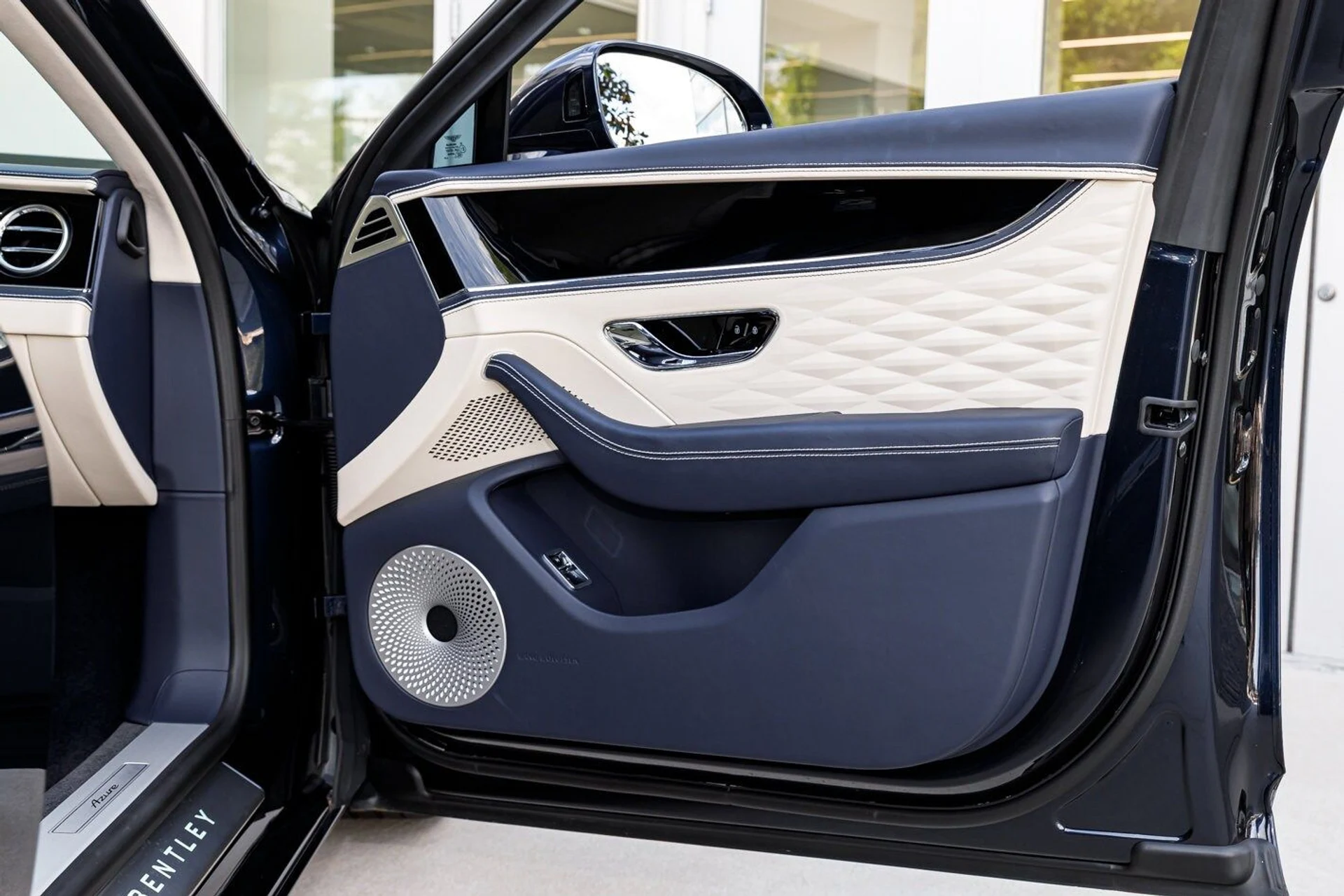 mph035_1804814012_3bff1e8346a2535843ae12af23cf4e39x_60a569d2e0