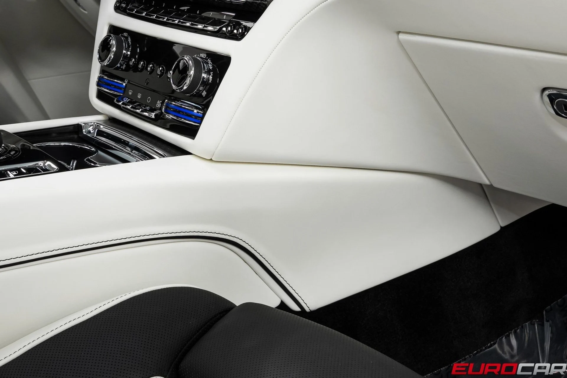 mph035_1804860675_image_36_83da9f834c