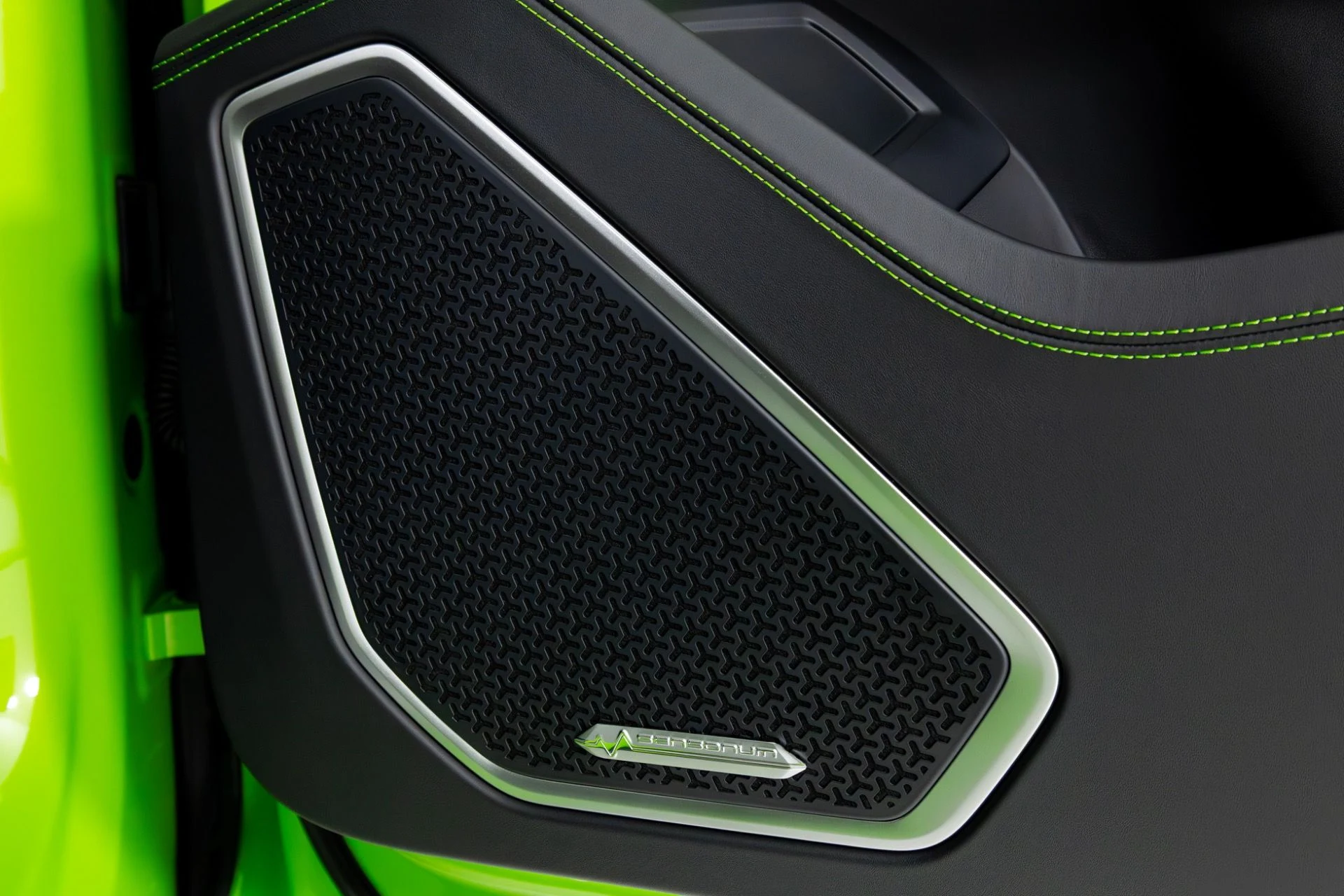 mph035_1814209953_Used_2023_Lamborghini_Urus_S_1769555052_af13cdf595