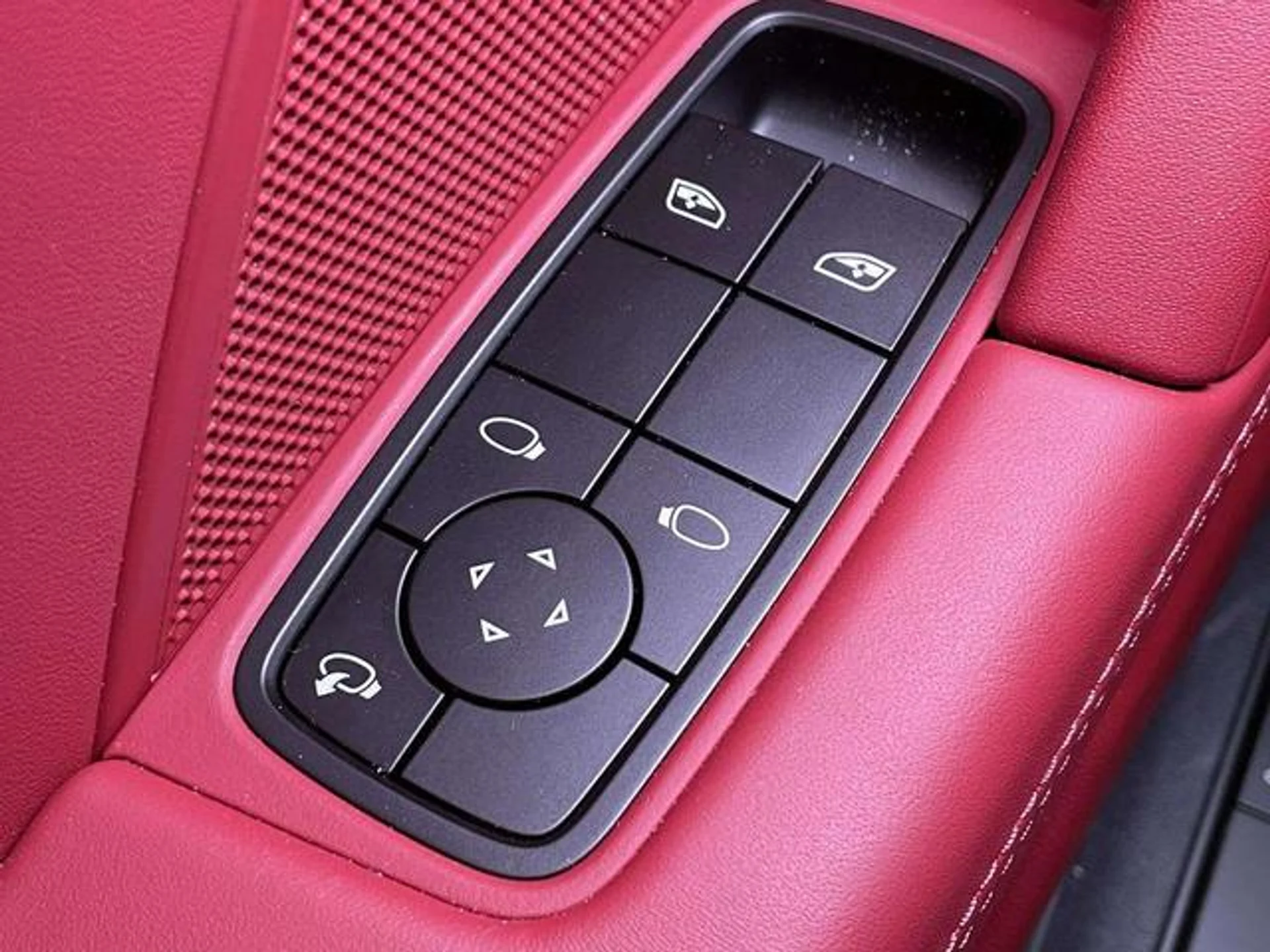 mph035_1819060200_x5_AIB_Uw_Zh_X2_Tul8_Nhe_G1_M_Li_Kk_d6878636f5