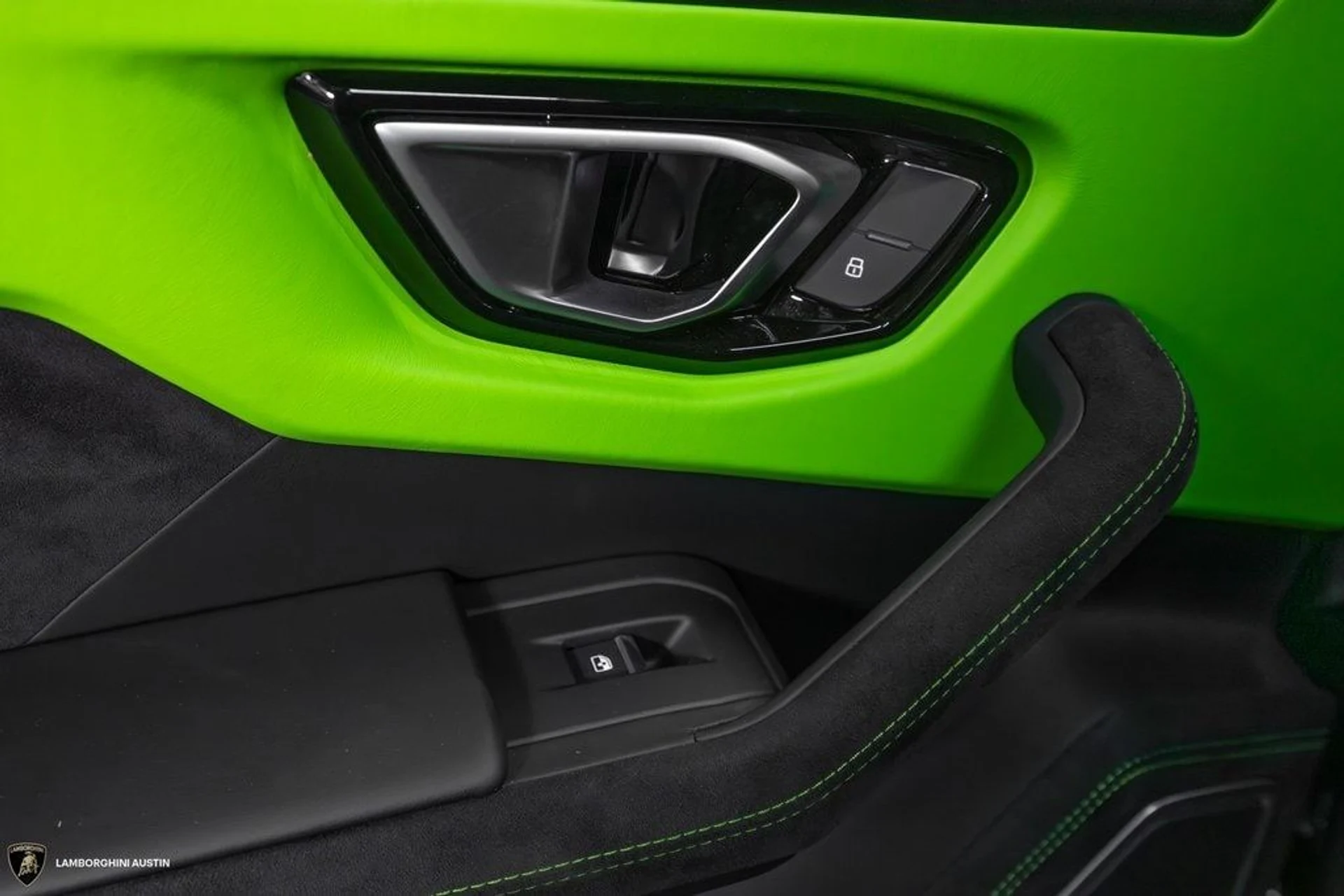 mph035_1827124489_14c30b5b34ff5d4eb958a380de7a6935x_2bcfc812b3