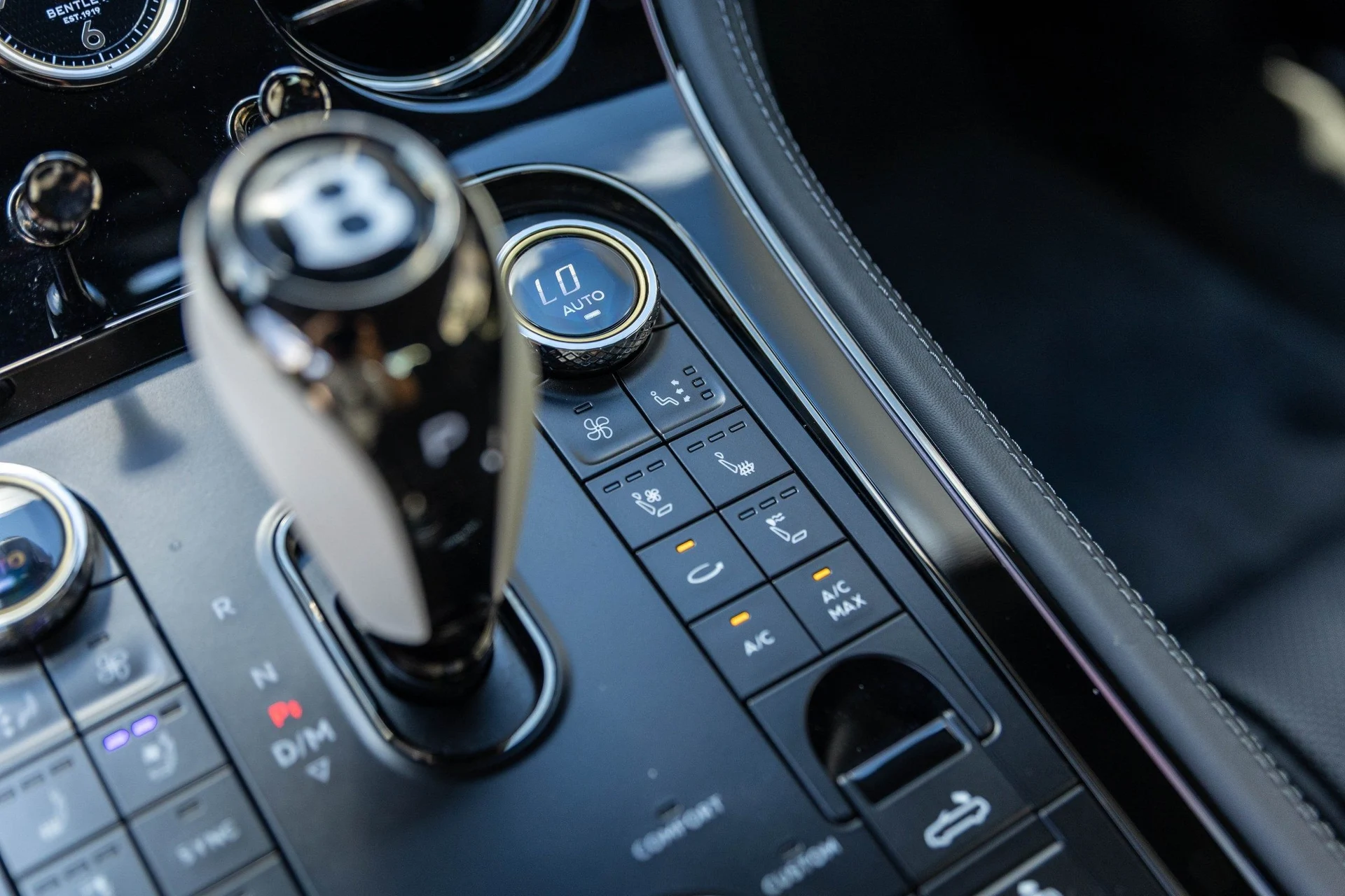 mph035_1839756145_Hi_Tech_Luxury_Imports_LLC_SCBDP_4_ZG_0_SC_023562_image_35_dd16058aee