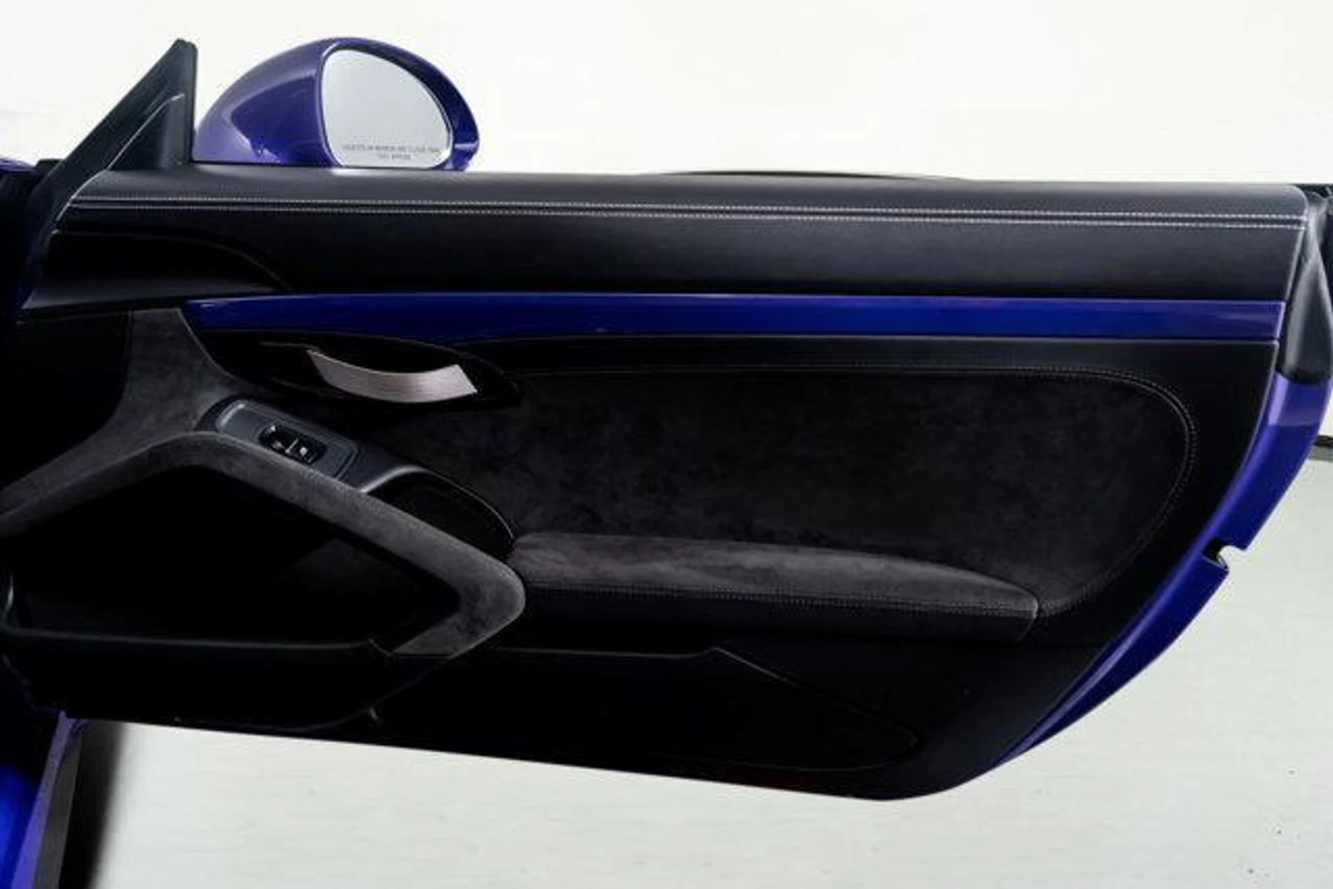 mph035_1860753972_WR_Kp_Wc_REIN_Ks_i_Cr_c_Vtl_Hc_B7p_A_9358ec280b