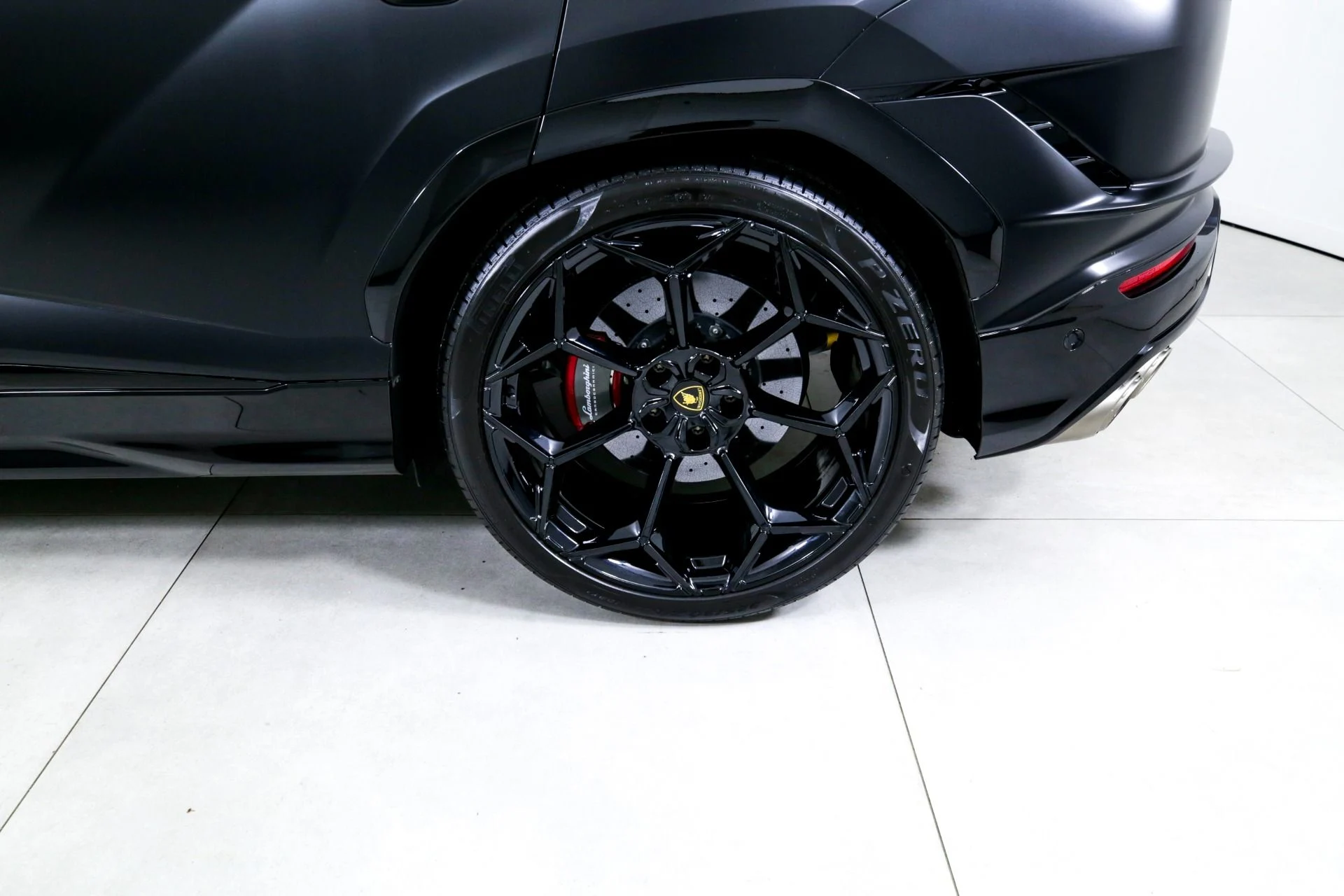 mph035_186492369_Used_2023_Lamborghini_Urus_Performante_1746560193_b4c8d1c357