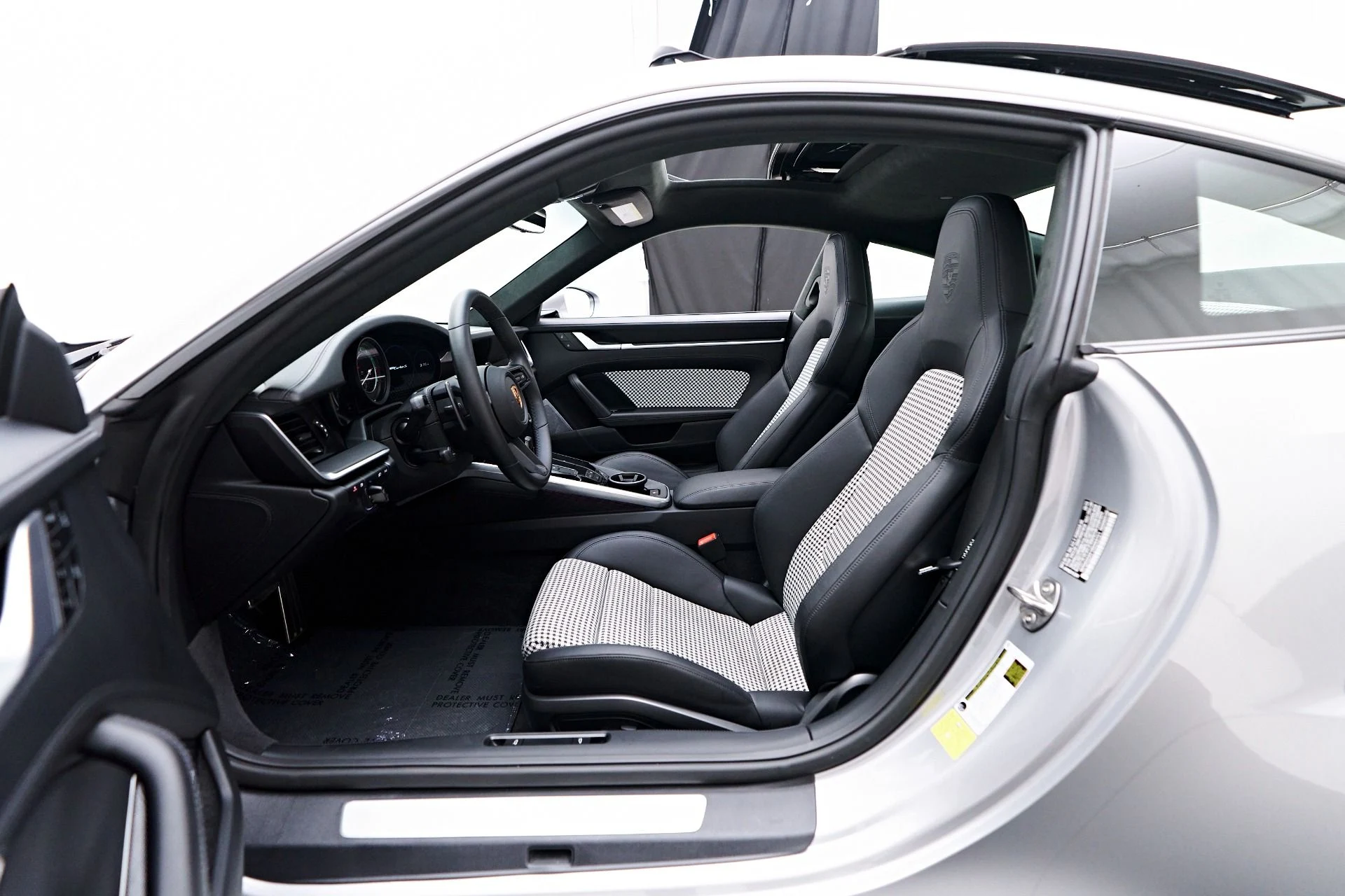 mph035_1869809892_Used_2024_Porsche_911_Turbo_S_1754417049_3dab6519f3