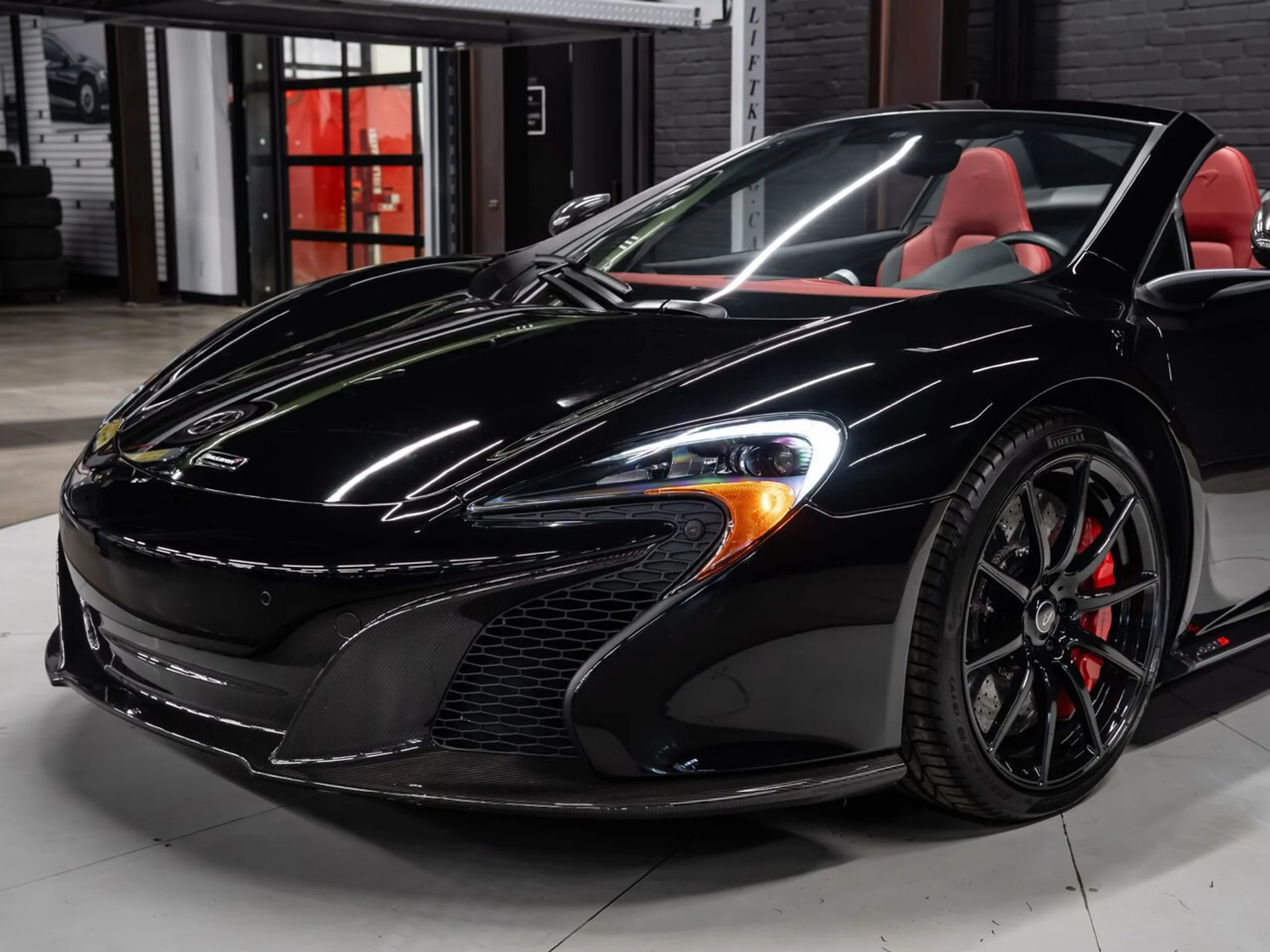 mph035_1877273134_mclaren_650s_2015_84a18ff6ad