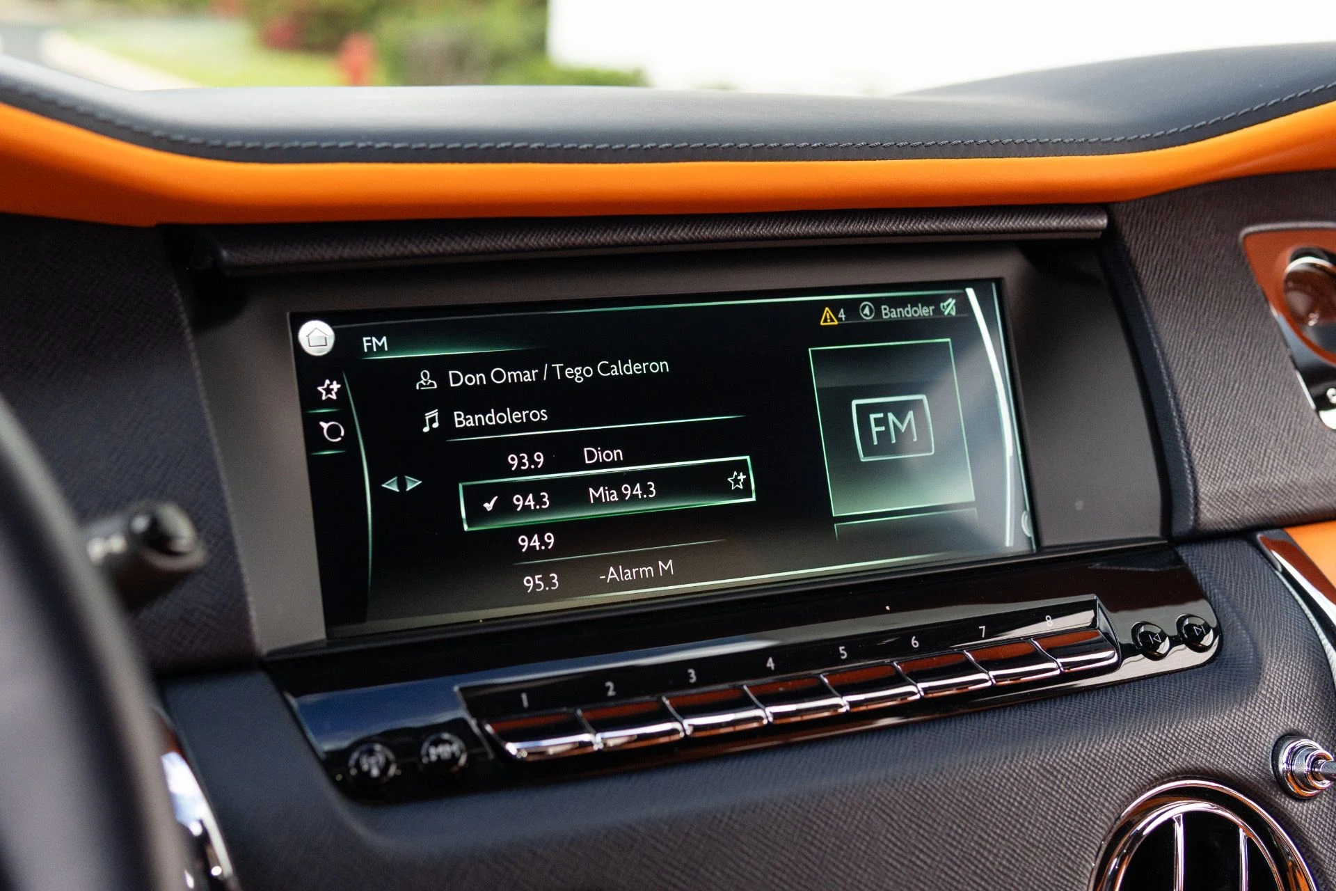 mph035_1889793296_Used_2023_Rolls_Royce_Cullinan_1766776442_fe7c9b9776