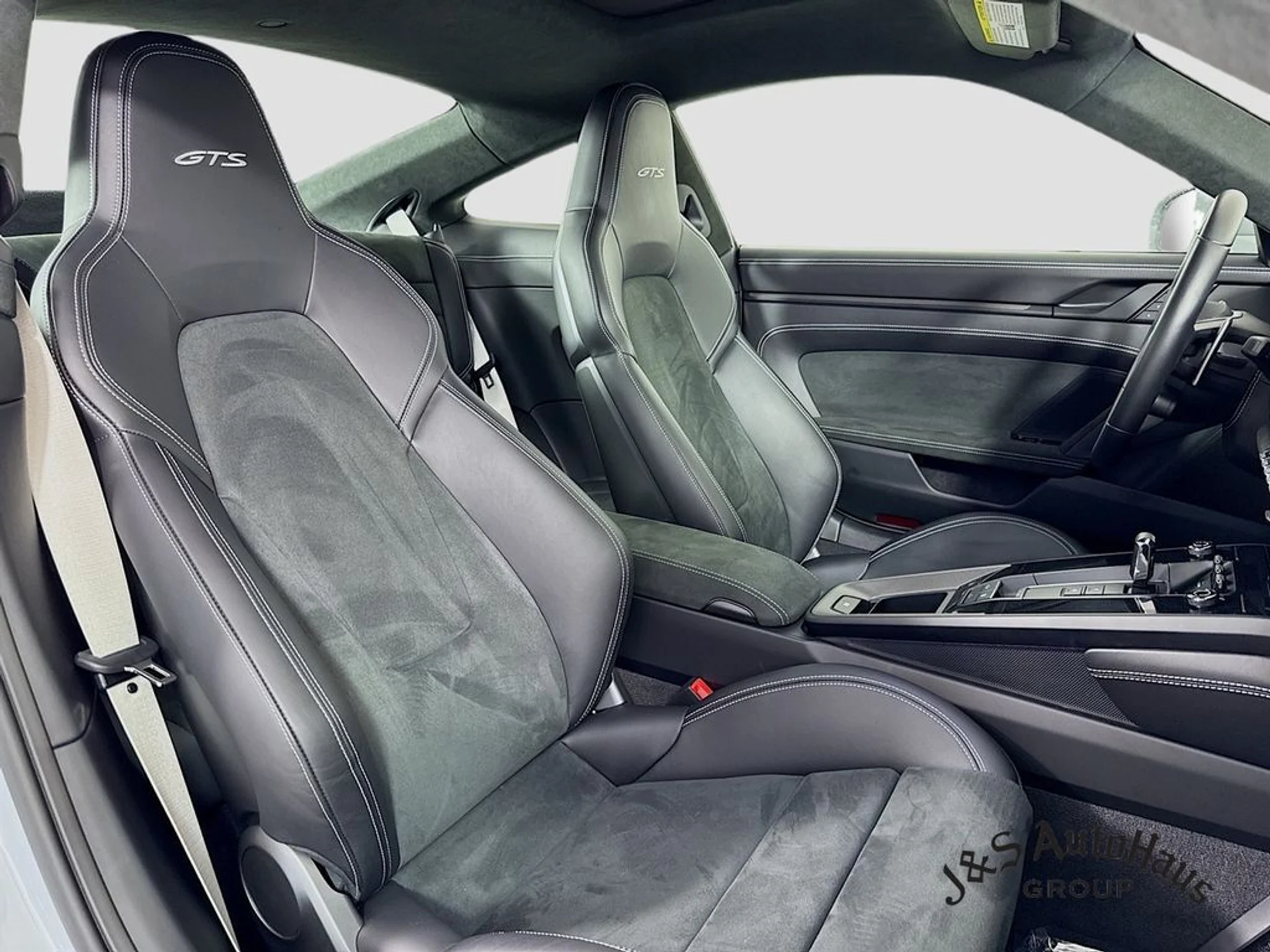 mph035_189133805_3nu7azxbzi3j56l183p5azm0niqe_d835f995c4