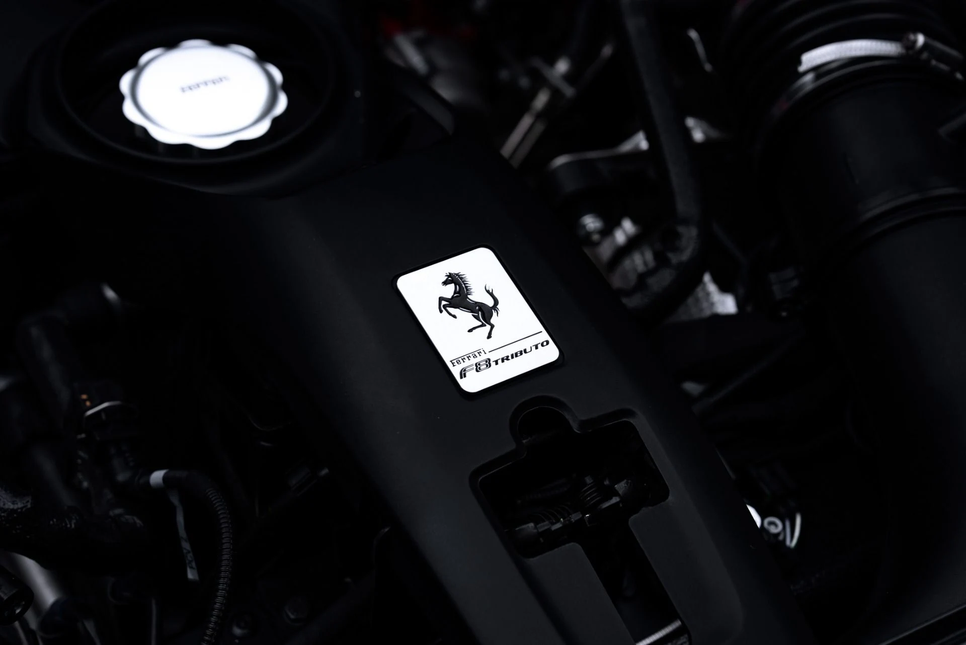 mph035_1892279297_Used_2022_Ferrari_F8_Tributo_1775088257_e360e58068