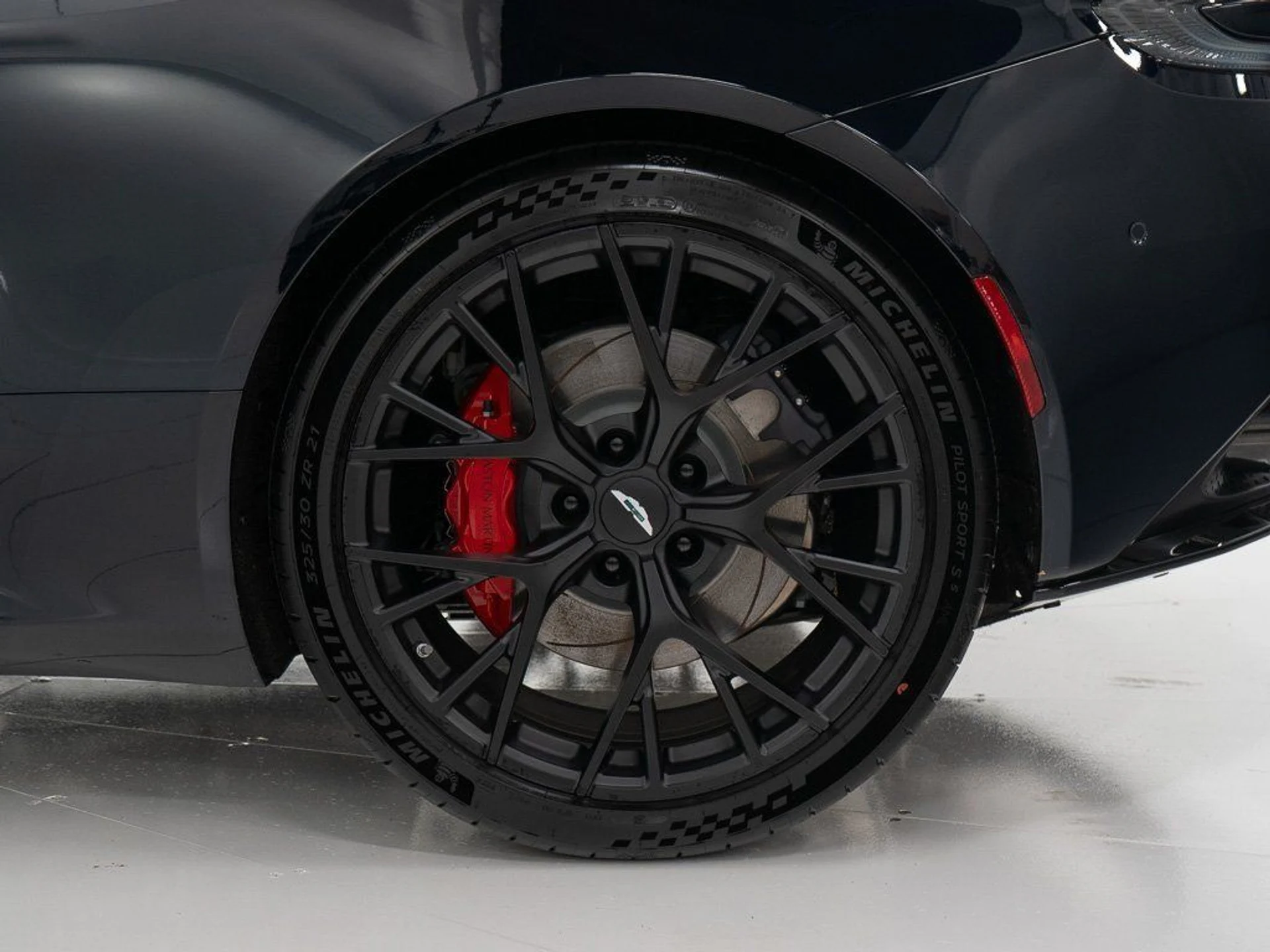 mph035_1896282287_f1345e4be8cc381de9daef343fb25963_9f2011ff19