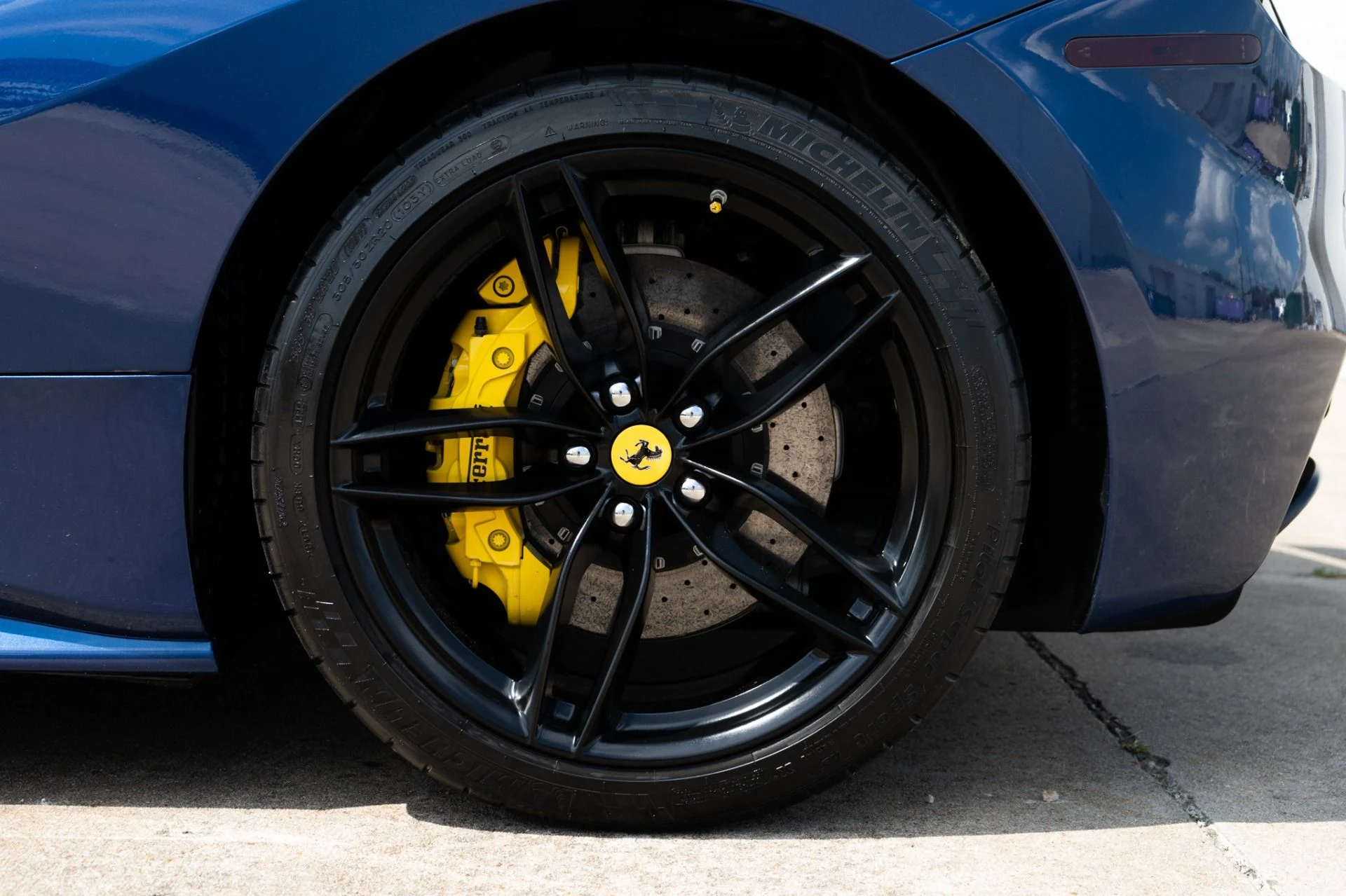mph035_1900921698_Used_2018_Ferrari_488_GTB_1790107764_5a5e40437d