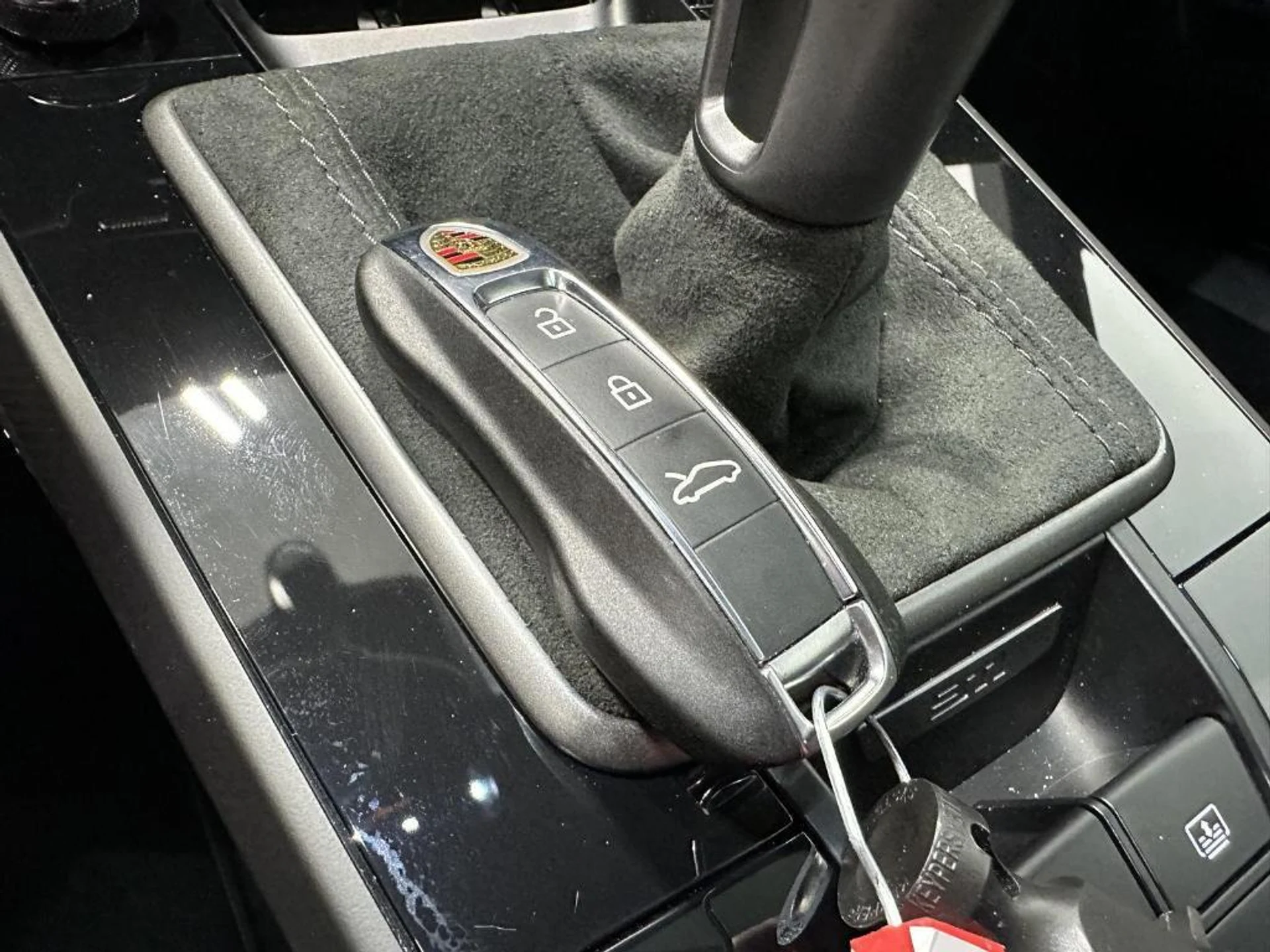 mph035_1901365805_h53_Ccmbd_F_Bt_Ls_Z4uagjn_NA_84_Zl8_0d14306674