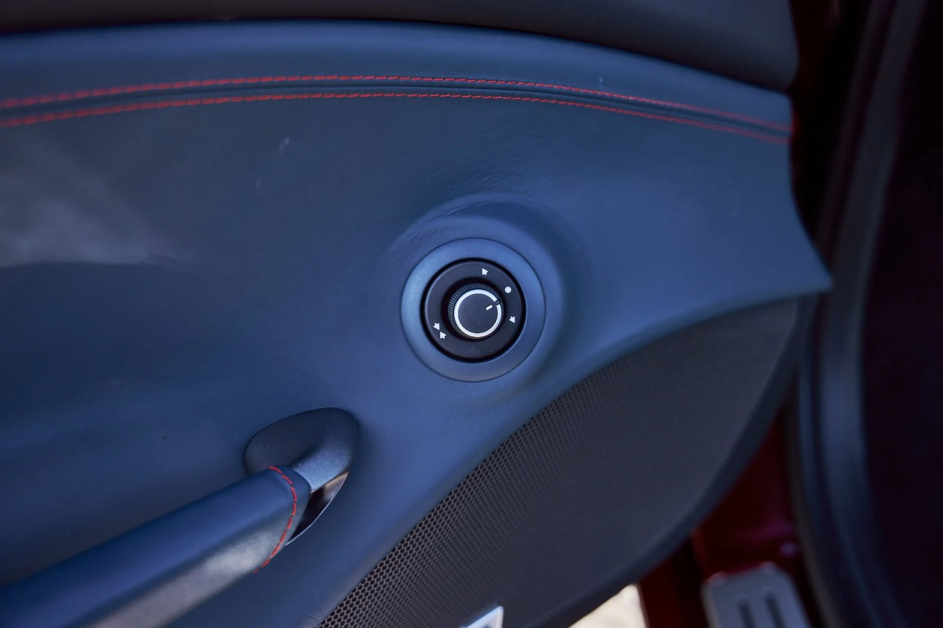 mph035_1912059432_Used_2019_Ferrari_488_Spider_Base_1769555034_4769f50f28