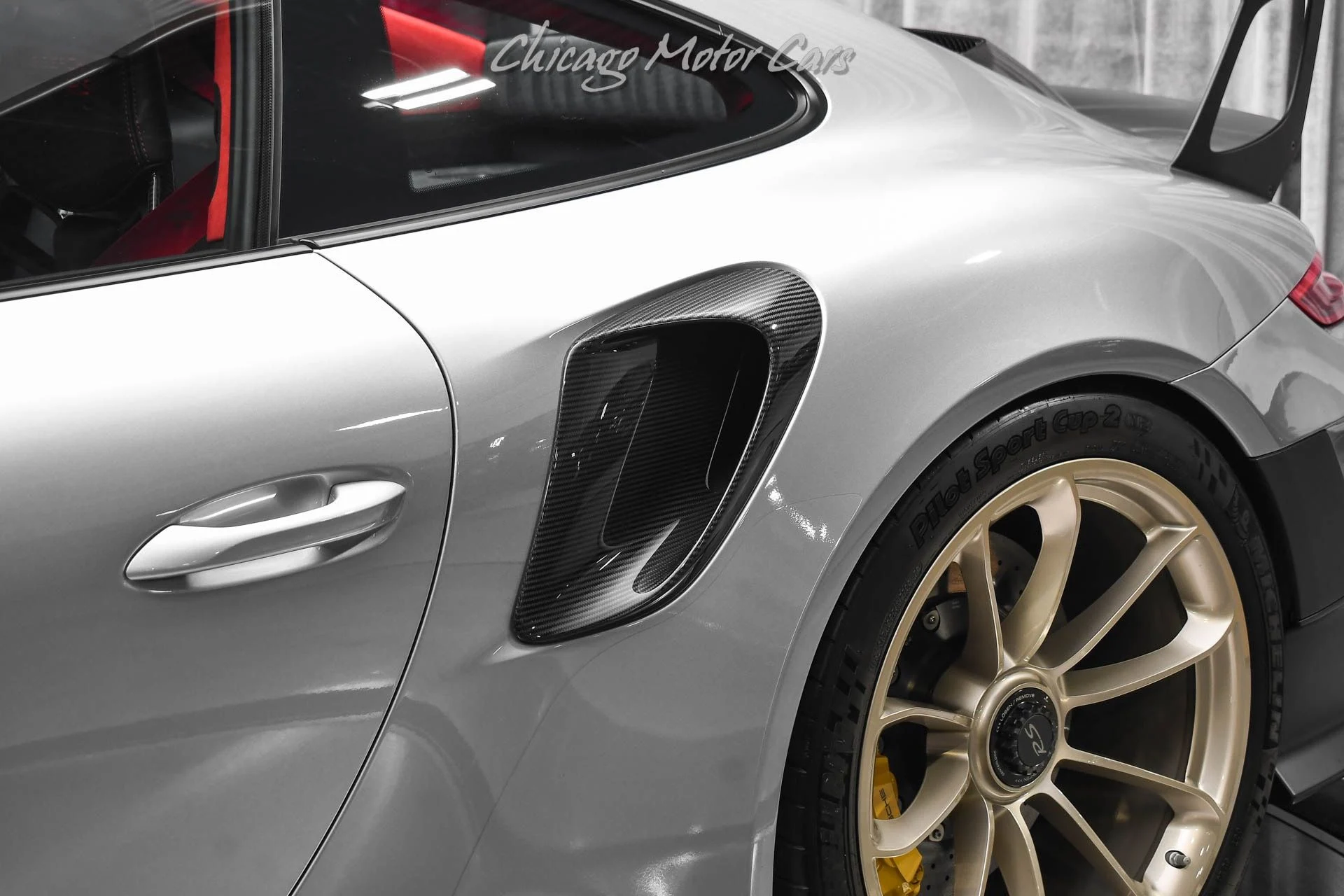 mph035_1912657068_12960_p36_l_611ad3bea9