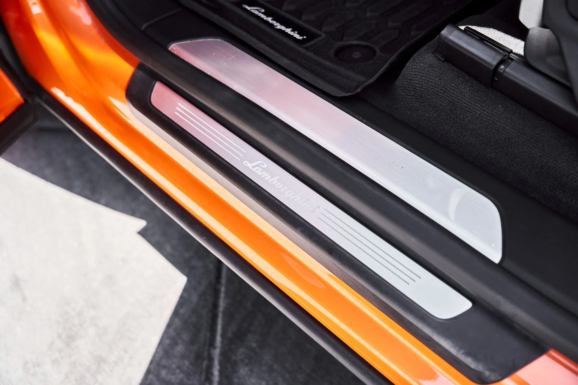 mph035_1914241517_Used_2022_Lamborghini_Urus_1778204436_9fd2b2f607