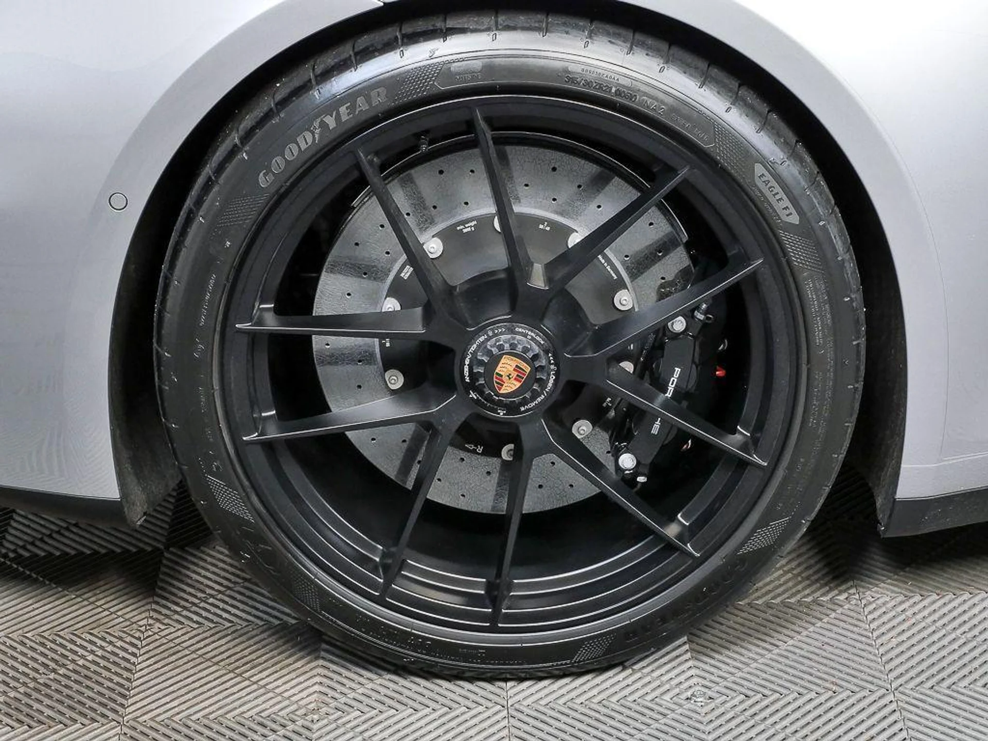 mph035_1917247542_B2_Br0_Dt0_X7cj_UN_Sm_qy_B_Rrq_Ph7_E_e5725a9ff4