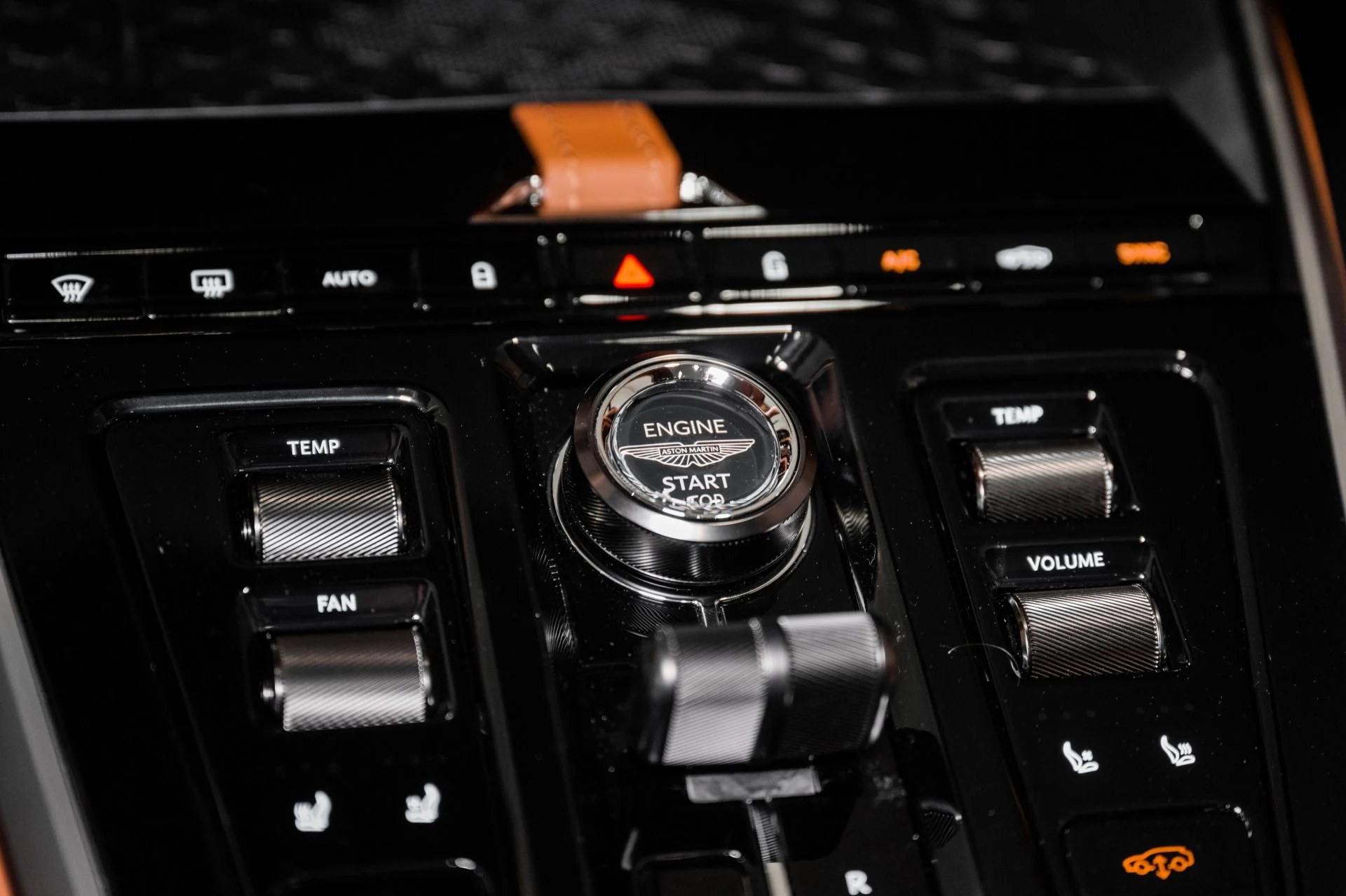 mph035_1921056290_New_2026_Aston_Martin_DBX_S_1775443121_47b379fd53