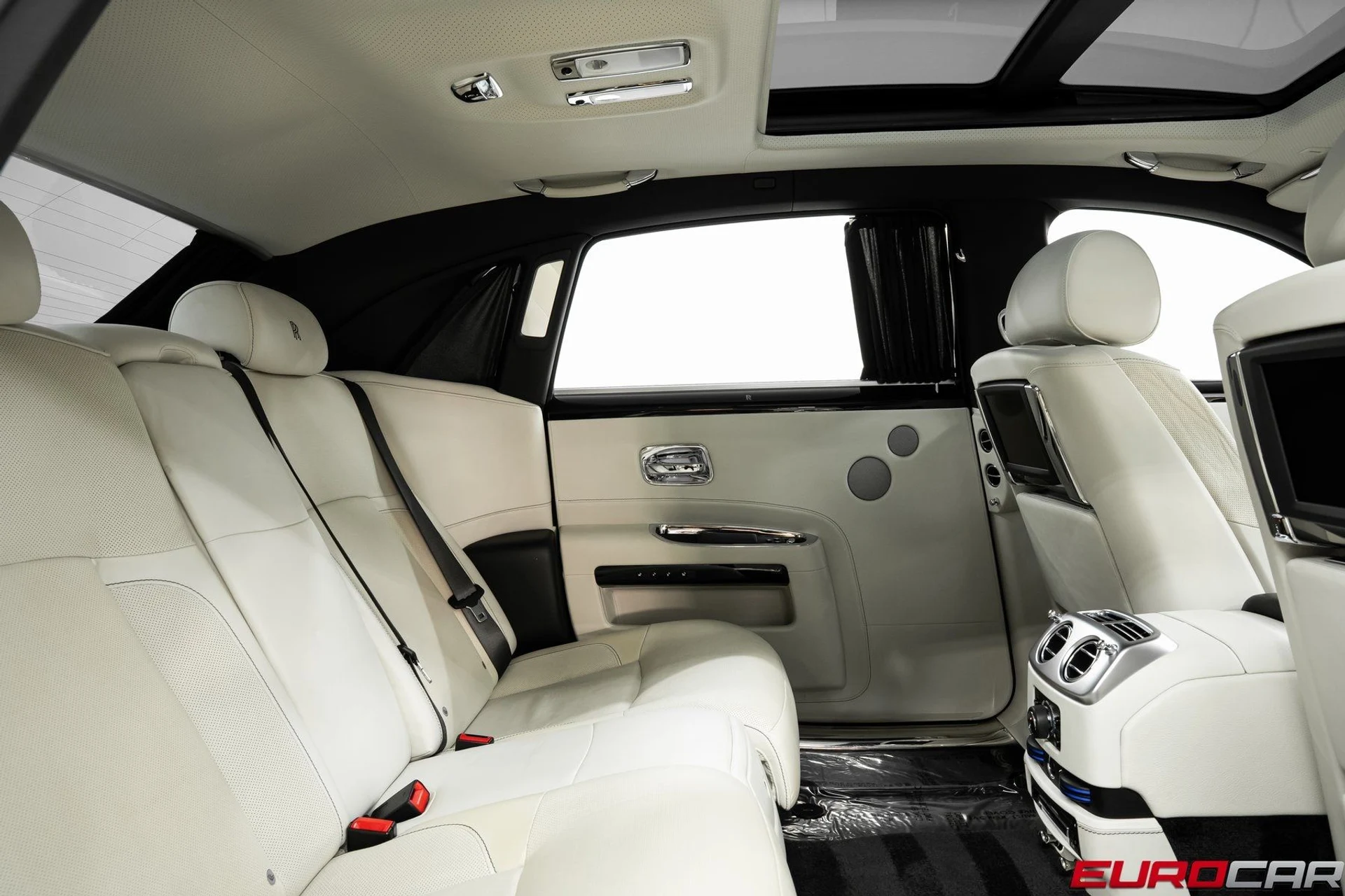 mph035_193343276_image_36_1e5bbce3cf