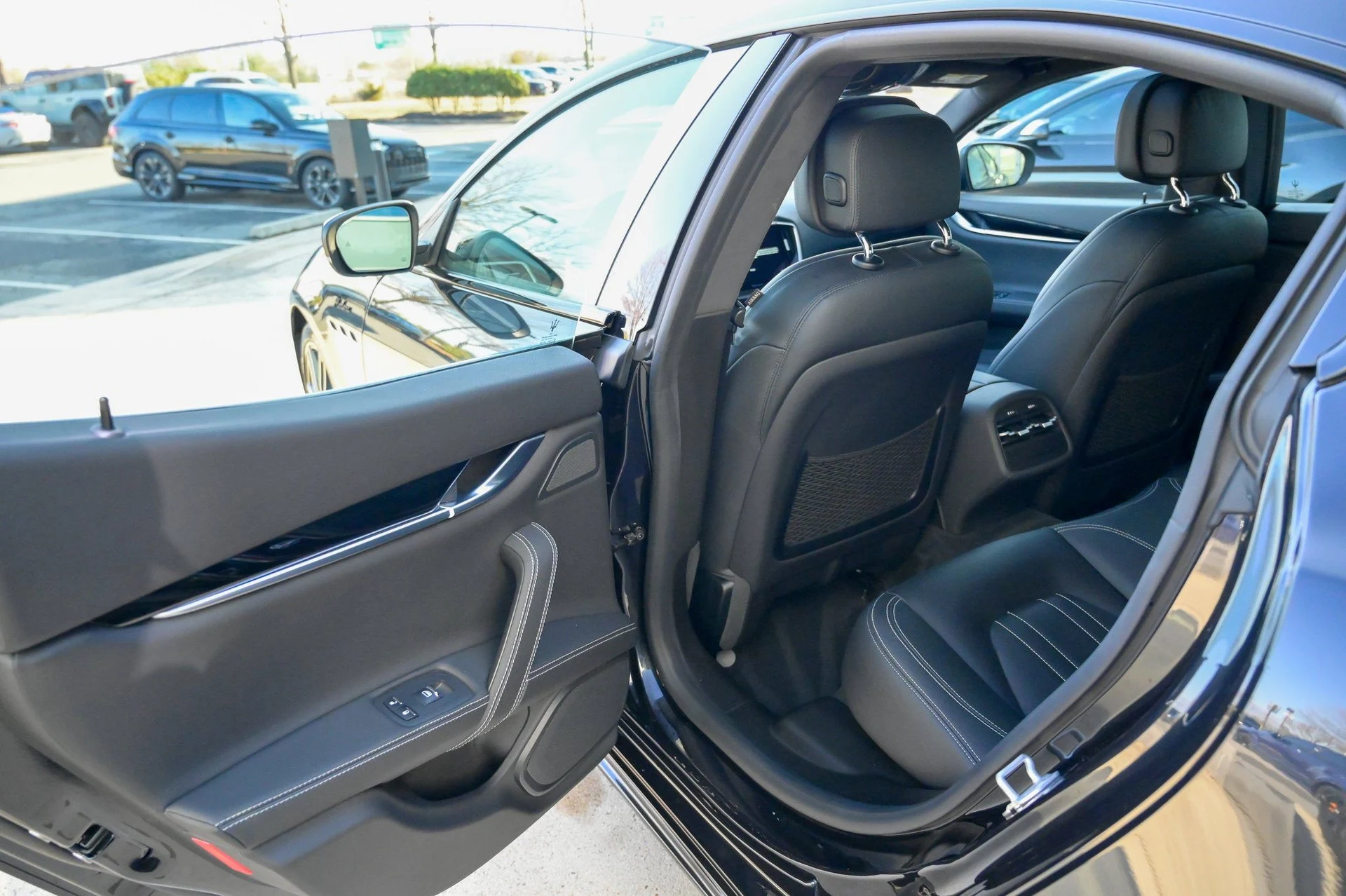 mph035_1941881695_9872b74553214bff83bd3bbfedb5f2b9_05981cd28e