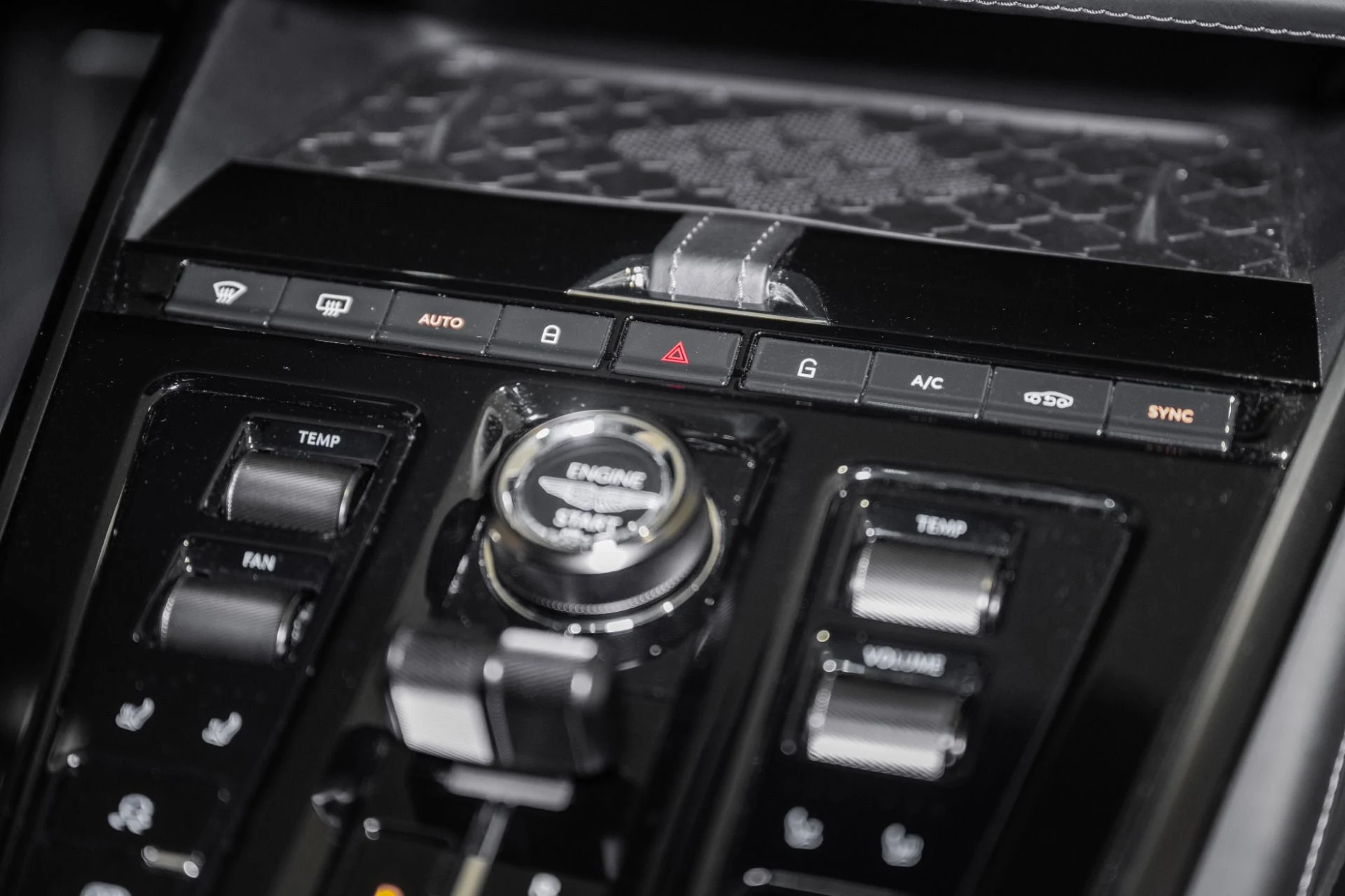 mph035_194813954_Used_2025_Aston_Martin_DBX_707_1768581012_01e05b5ac1