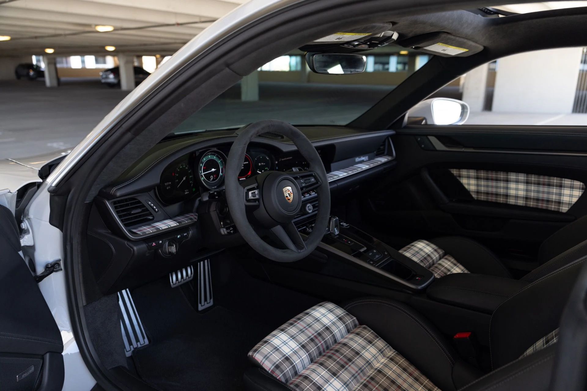 mph035_1957600410_Used_2025_Porsche_911_Turbo_50_Years_1778106988_63fcdf0b26