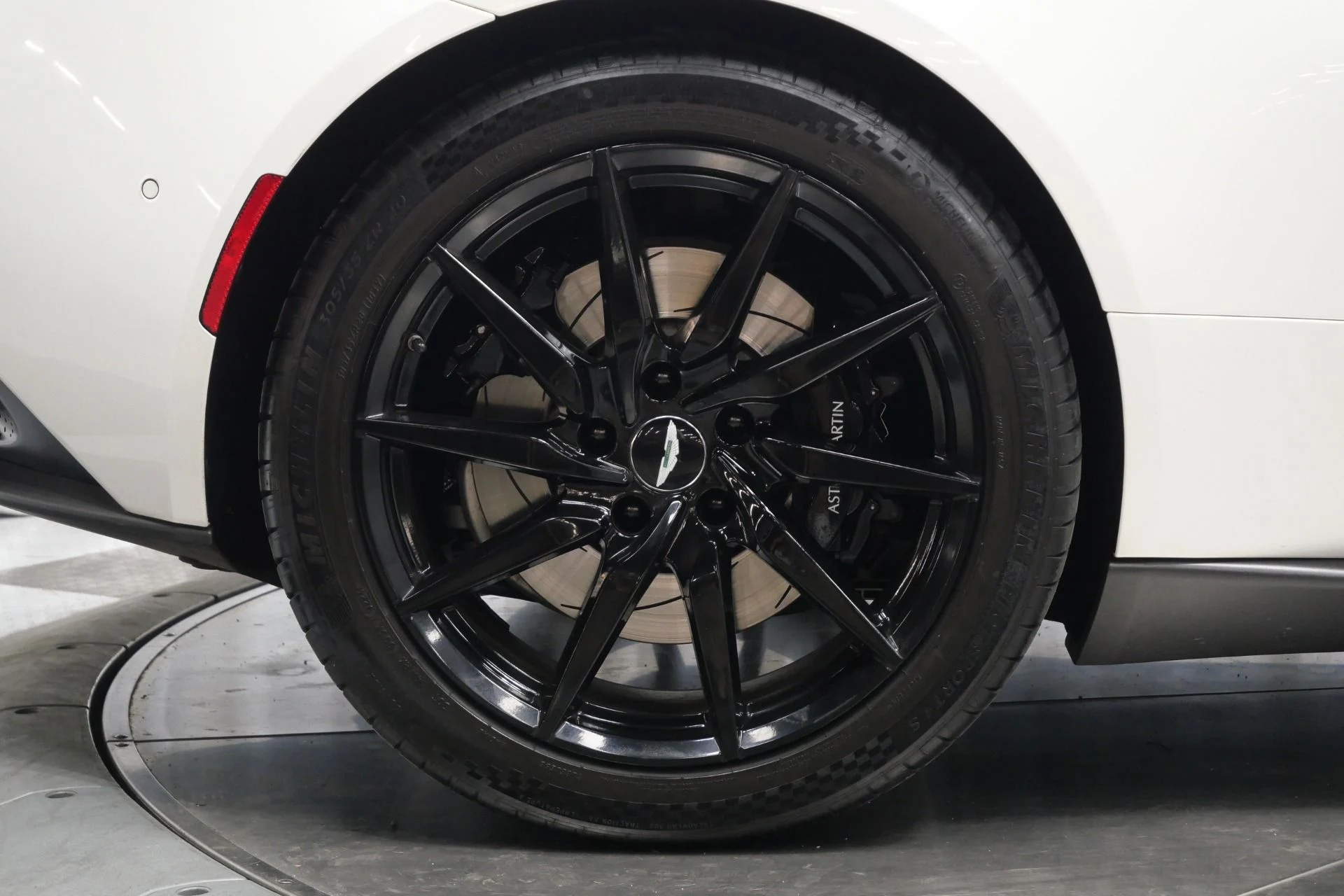 mph035_1958096112_Used_2019_Aston_Martin_DB_11_Volante_Gloss_Black_Bodypack_Heated_and_Ventilated_Seats_1764691005_c74be9ce14