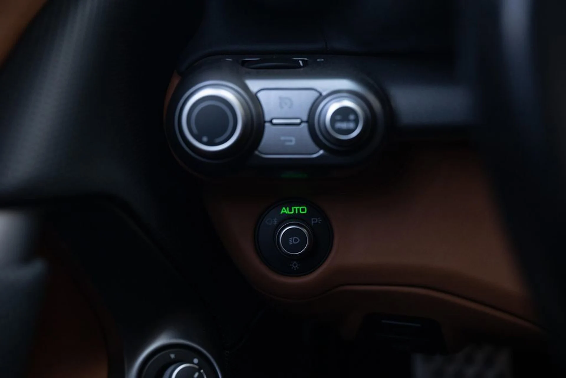 mph035_1960226441_83021db2996e46fda52cc2a424ad5980_cfbee94565