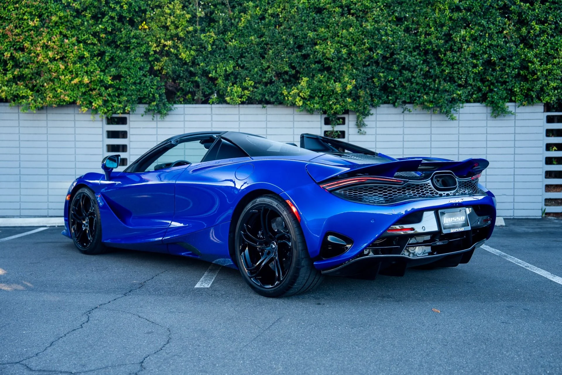 mph035_1975821309_Used_2024_Mc_Laren_750_S_Spider_1764028918_dea4216750