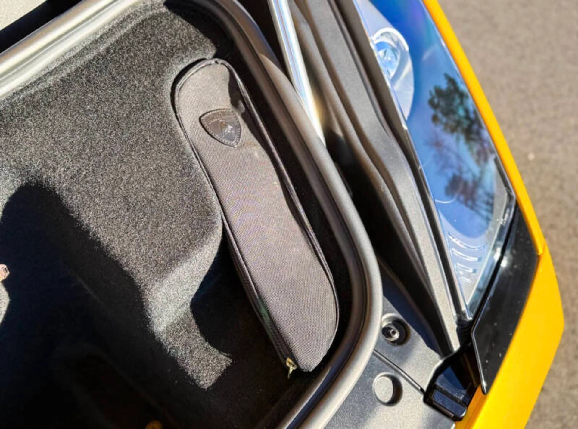 mph035_1979380985_2008_lamborghini_gallardo_base_awd_2dr_coupe_67c4ec8a5c