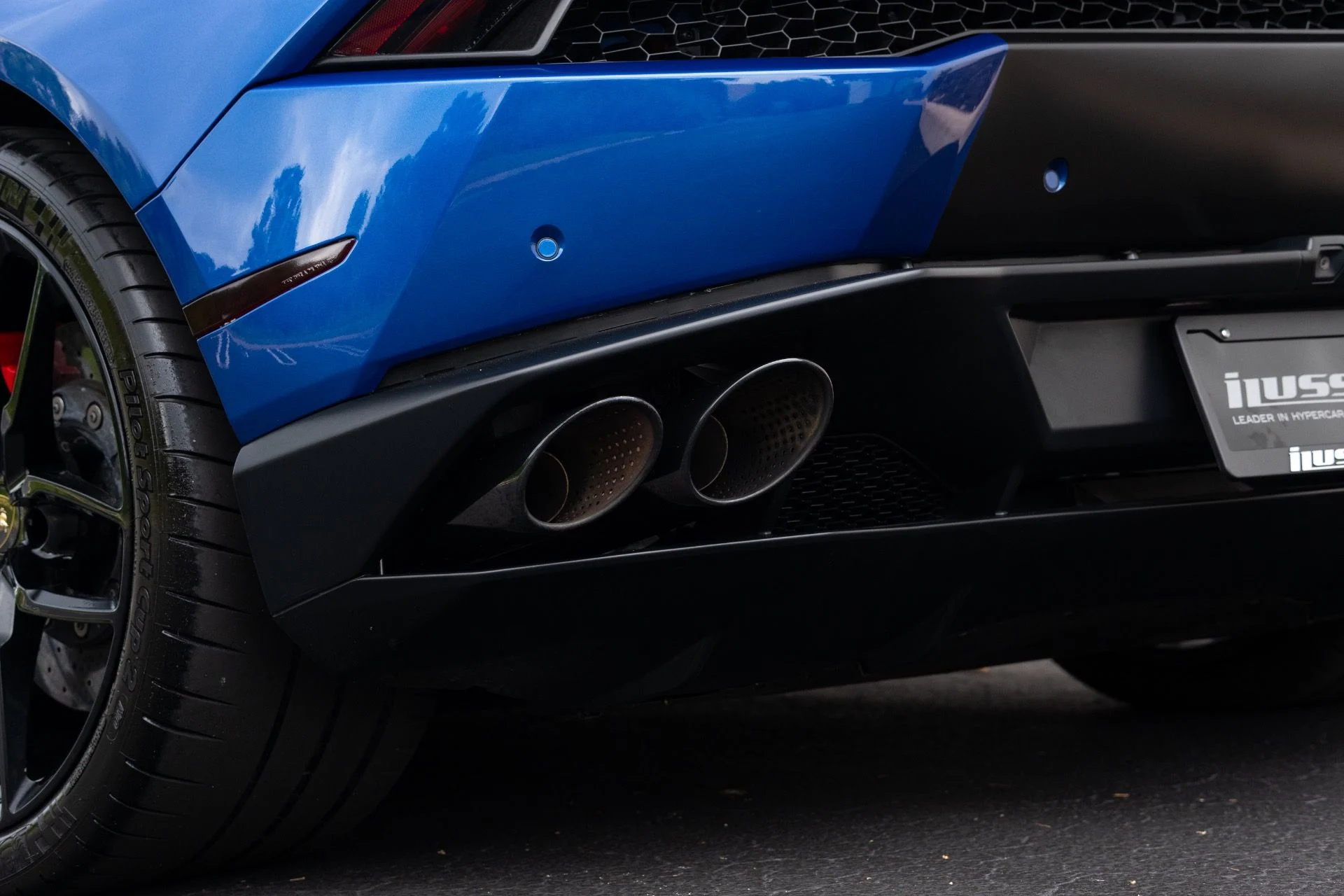 mph035_1980830782_Used_2015_Lamborghini_Huracan_LP_610_4_1780446650_163568e832