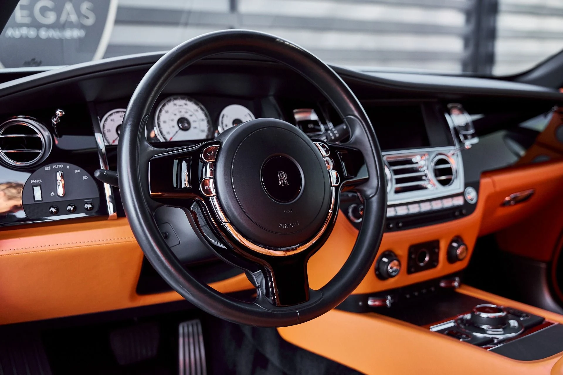 mph035_1983324747_Used_2019_Rolls_Royce_Wraith_Base_1772849630_a9b9c0f157