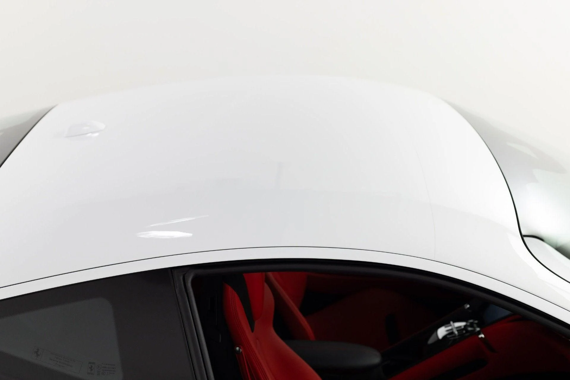 mph035_1986455072_Used_2024_Ferrari_Roma_1777368621_61171f436e