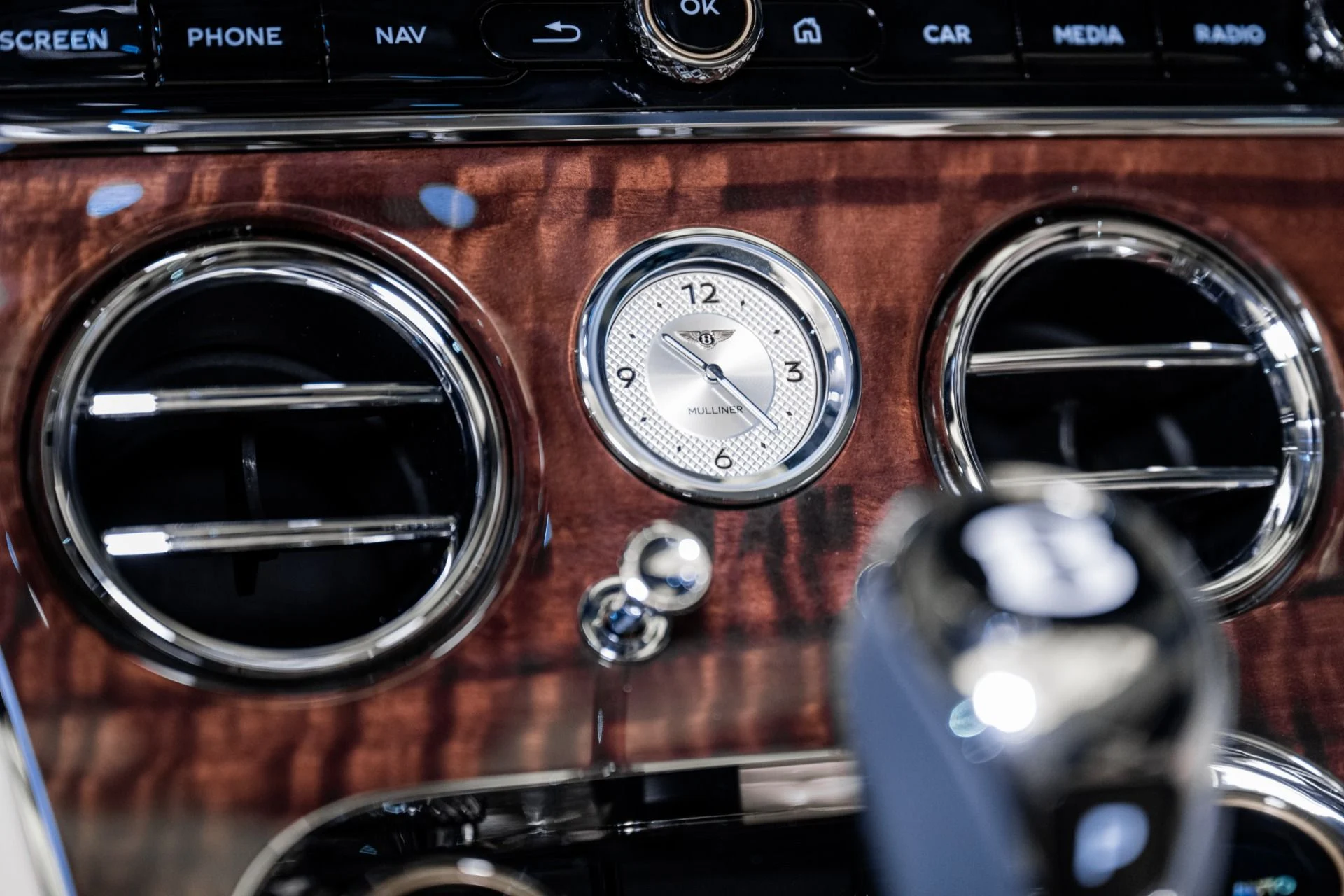 mph035_1989965218_New_2025_Bentley_Continental_1754062657_fb85d6b4bc