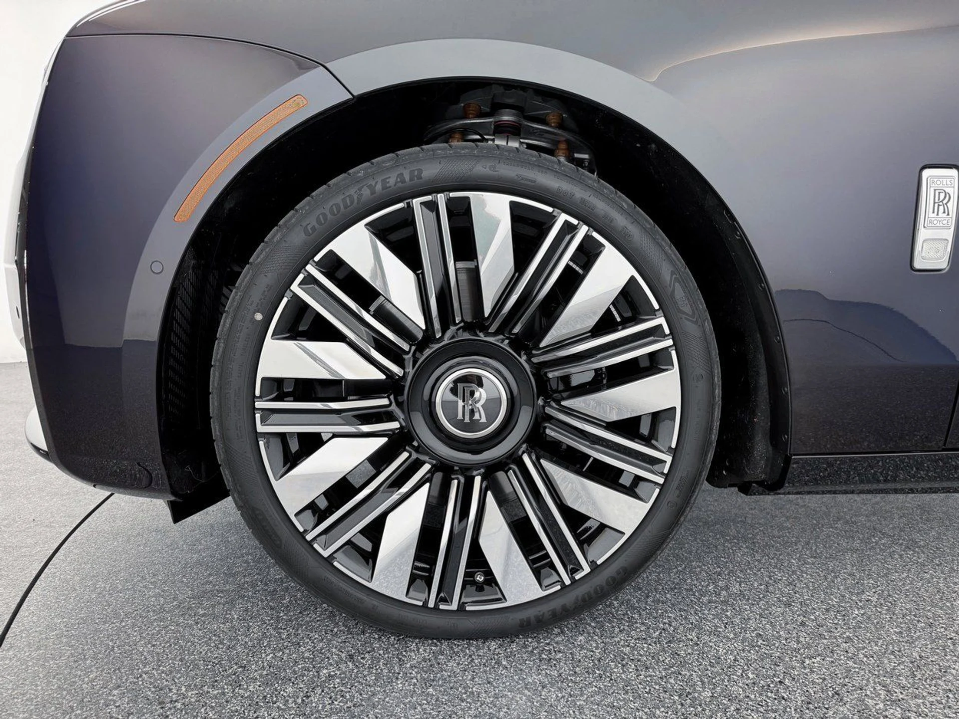 mph035_2006247633_223c7df9651ca32e7d2f3f8a63856c20x_2d93d28690