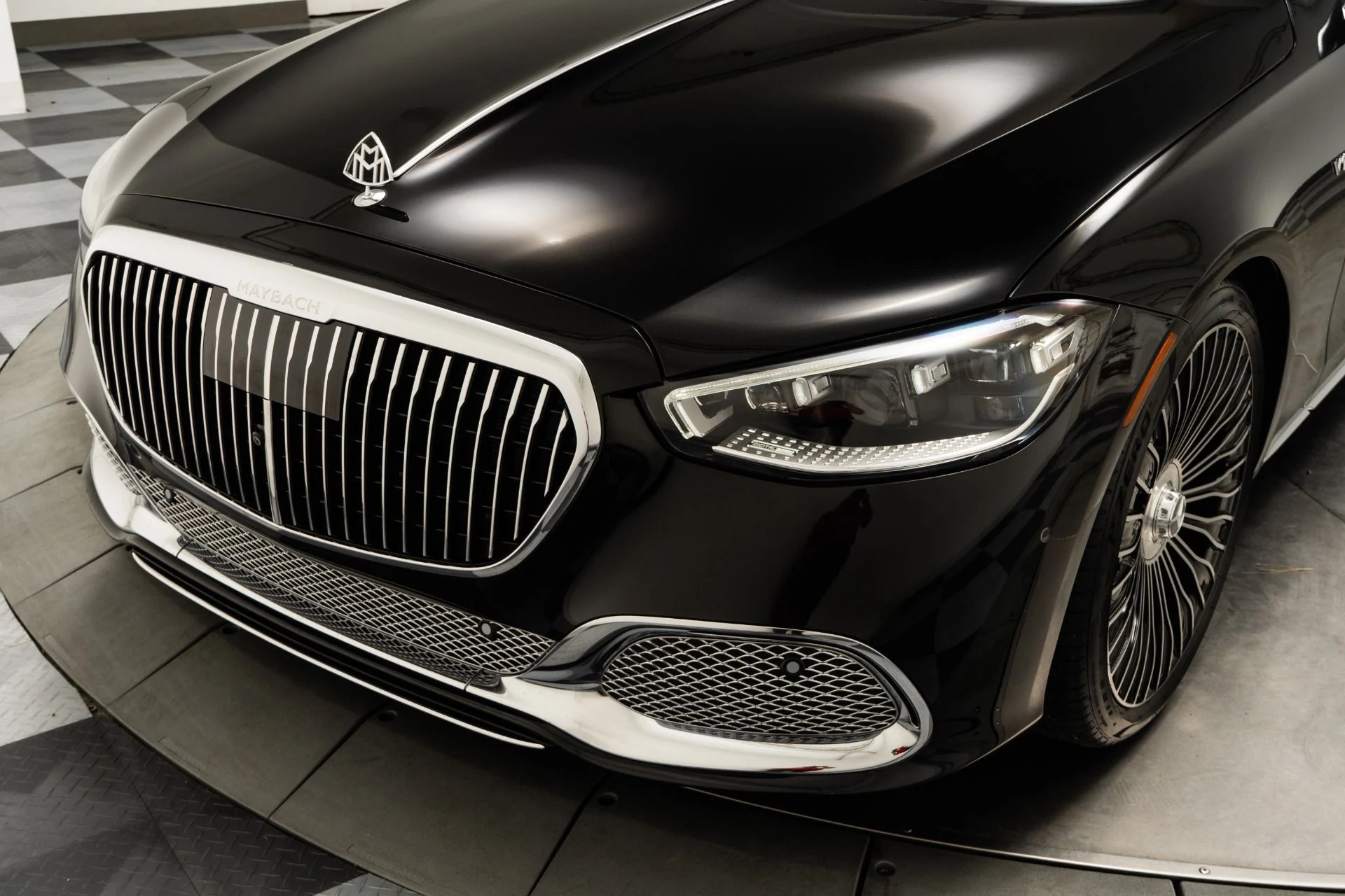 mph035_2009724326_Used_2023_Mercedes_Benz_Mercedes_Maybach_S_680_Executive_Rear_Seat_Package_V12_Power_Immense_Room_1759929527_4bebf4bafa