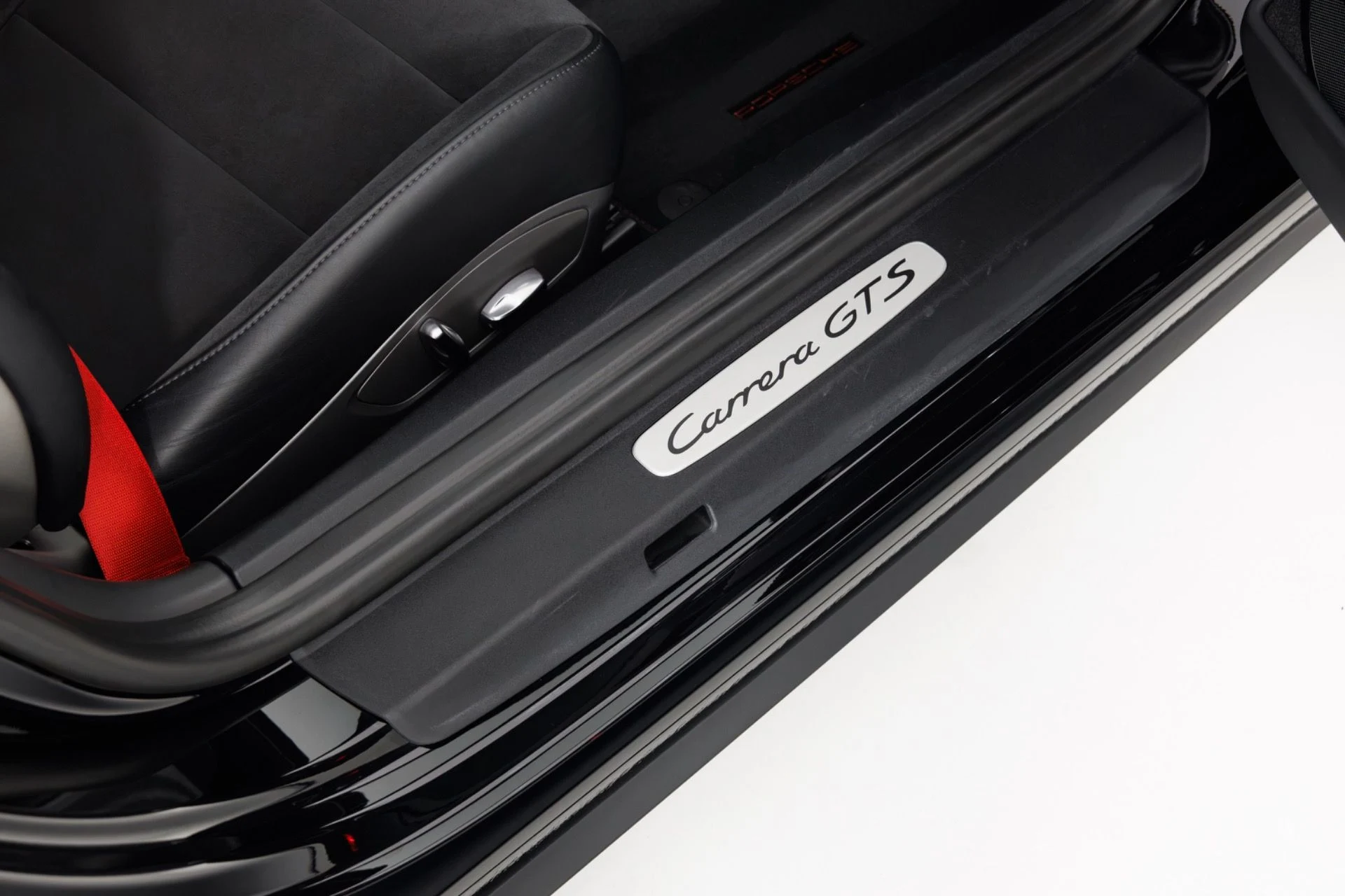 mph035_2017396619_Used_2017_Porsche_911_Carrera_GTS_1787861335_a40696b121