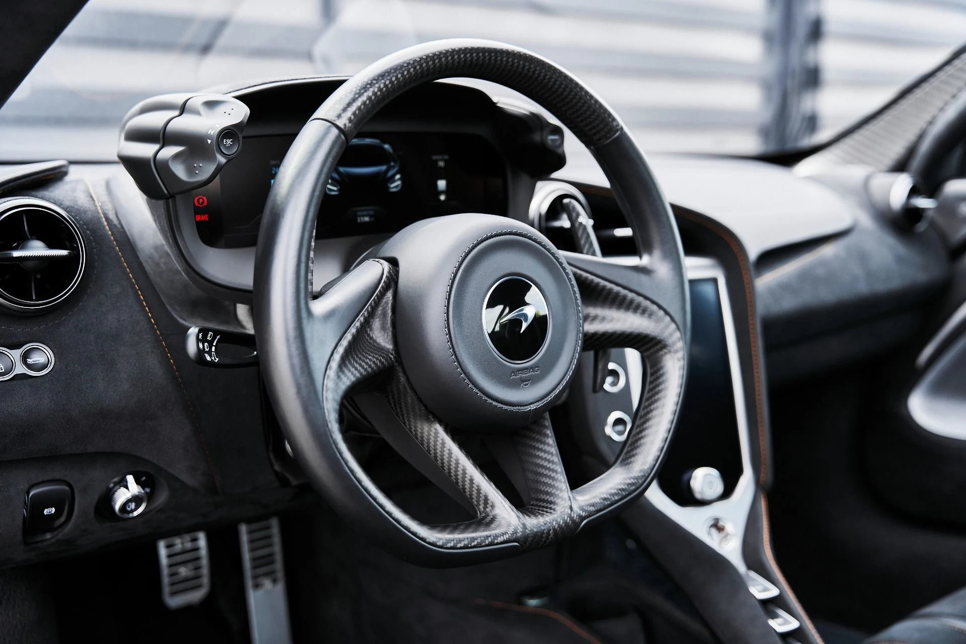 mph035_2034098597_Used_2024_Mc_Laren_750_S_1775006048_f38396a3e7