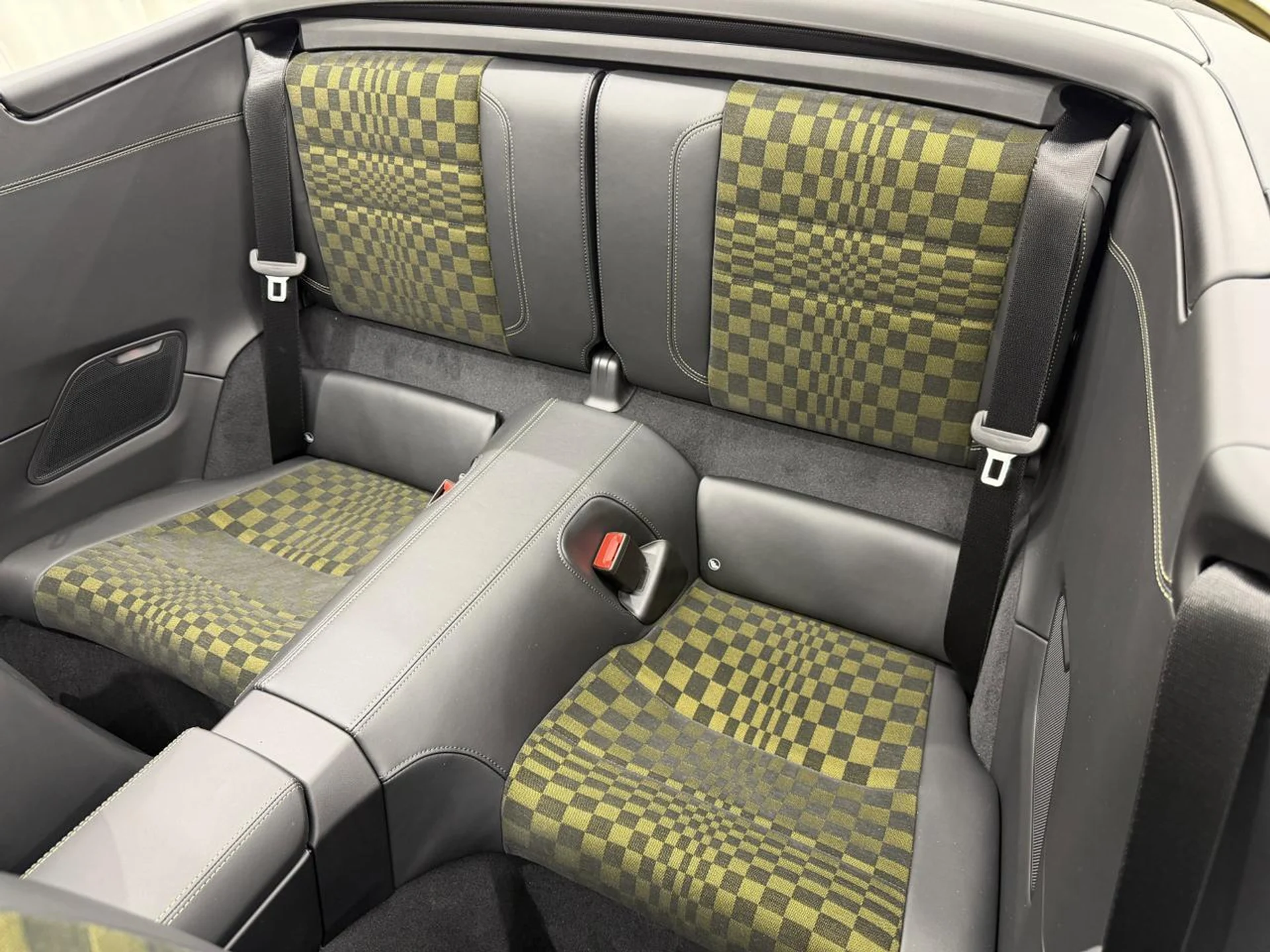 mph035_204461269_1f58fa15af5a639bbe9a301bb7320415_15be8d6c59