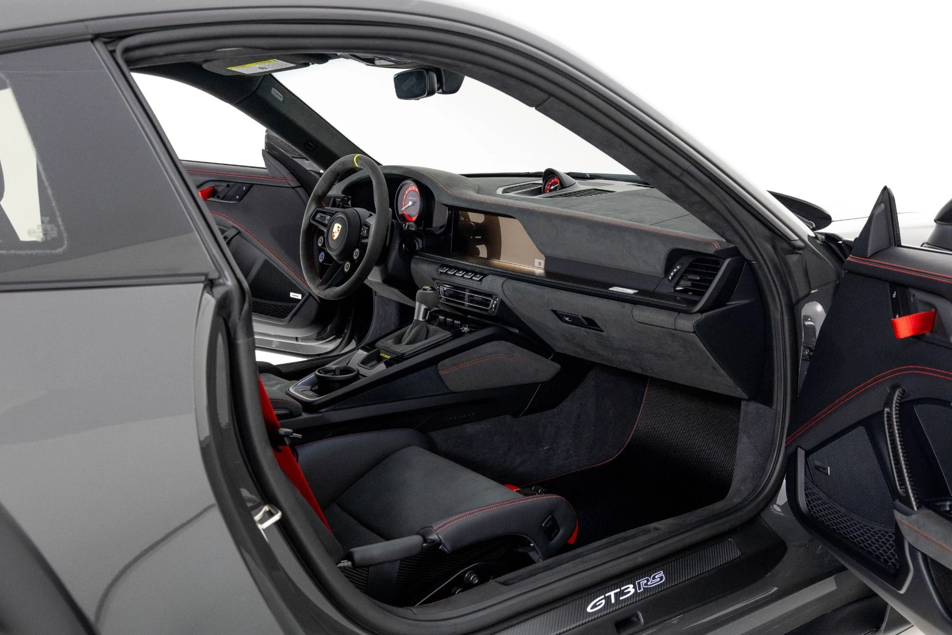 mph035_2046309758_Used_2025_Porsche_911_GT_3_RS_1760657256_1a03518482